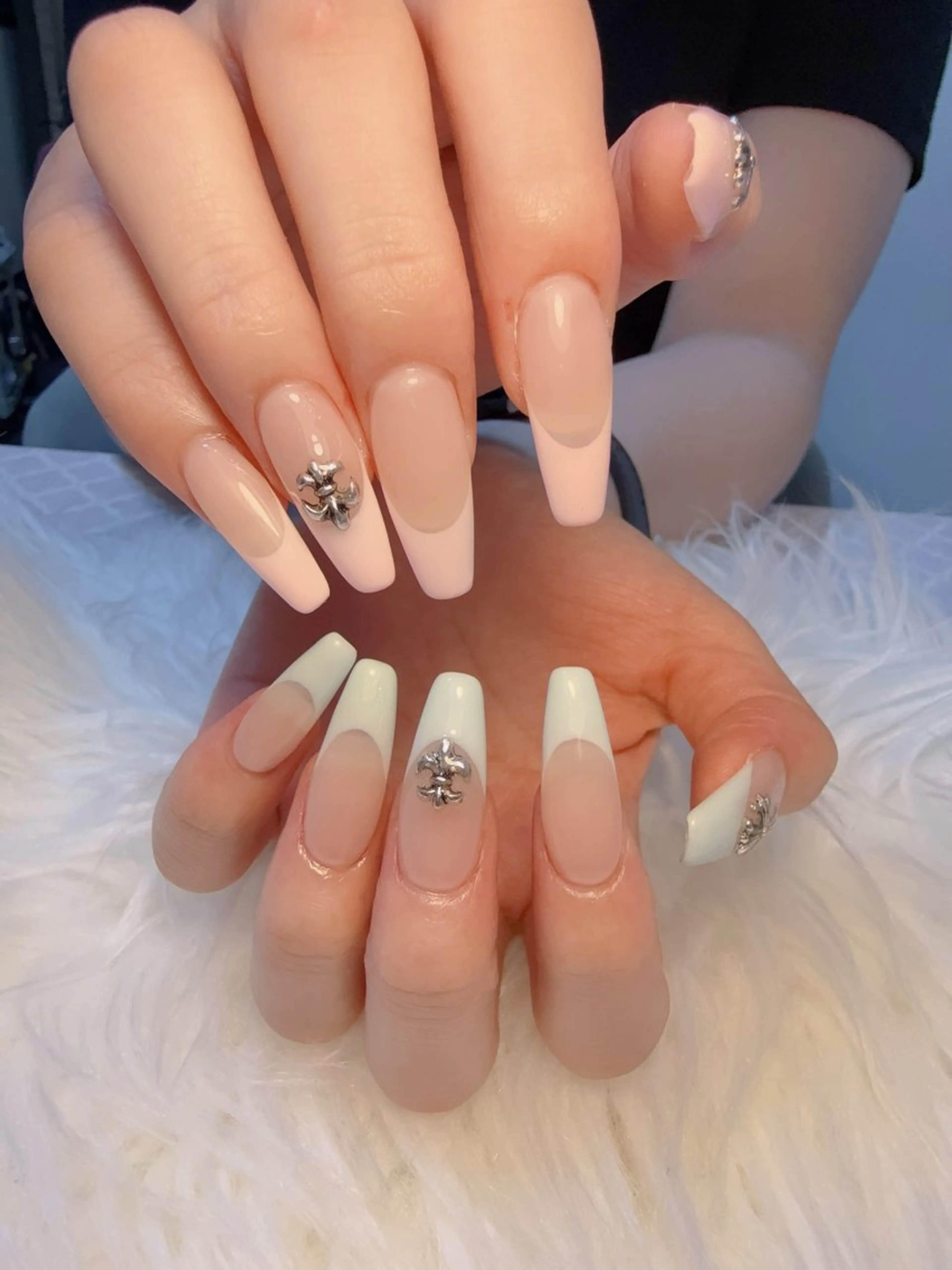 ネイル 西野 カナのネイルデザイン