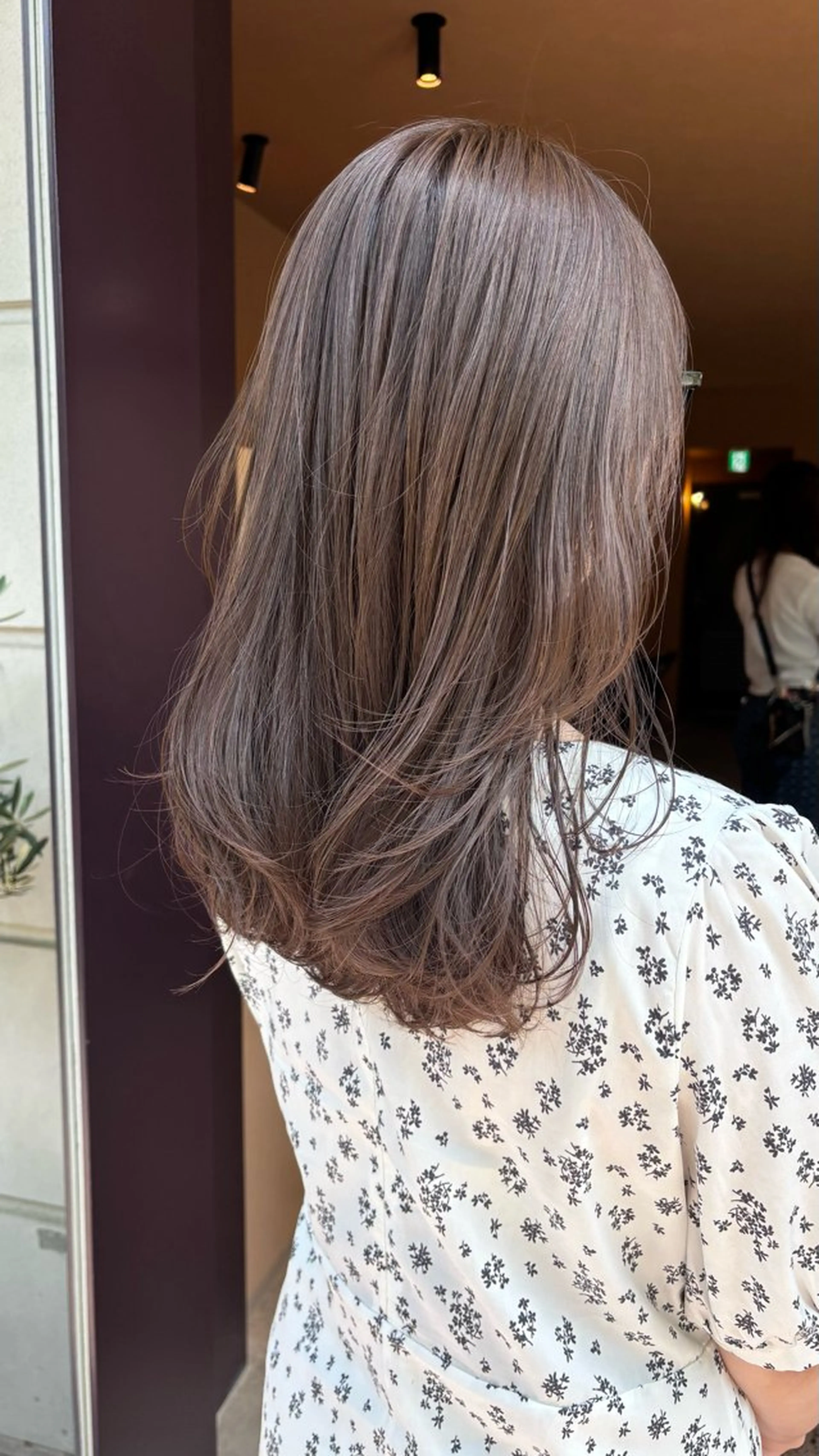 ミディアム 髪質改善 小顔カット トリートメント カット ヘアカラー トリートメント やまぐち もえかのヘアスタイル