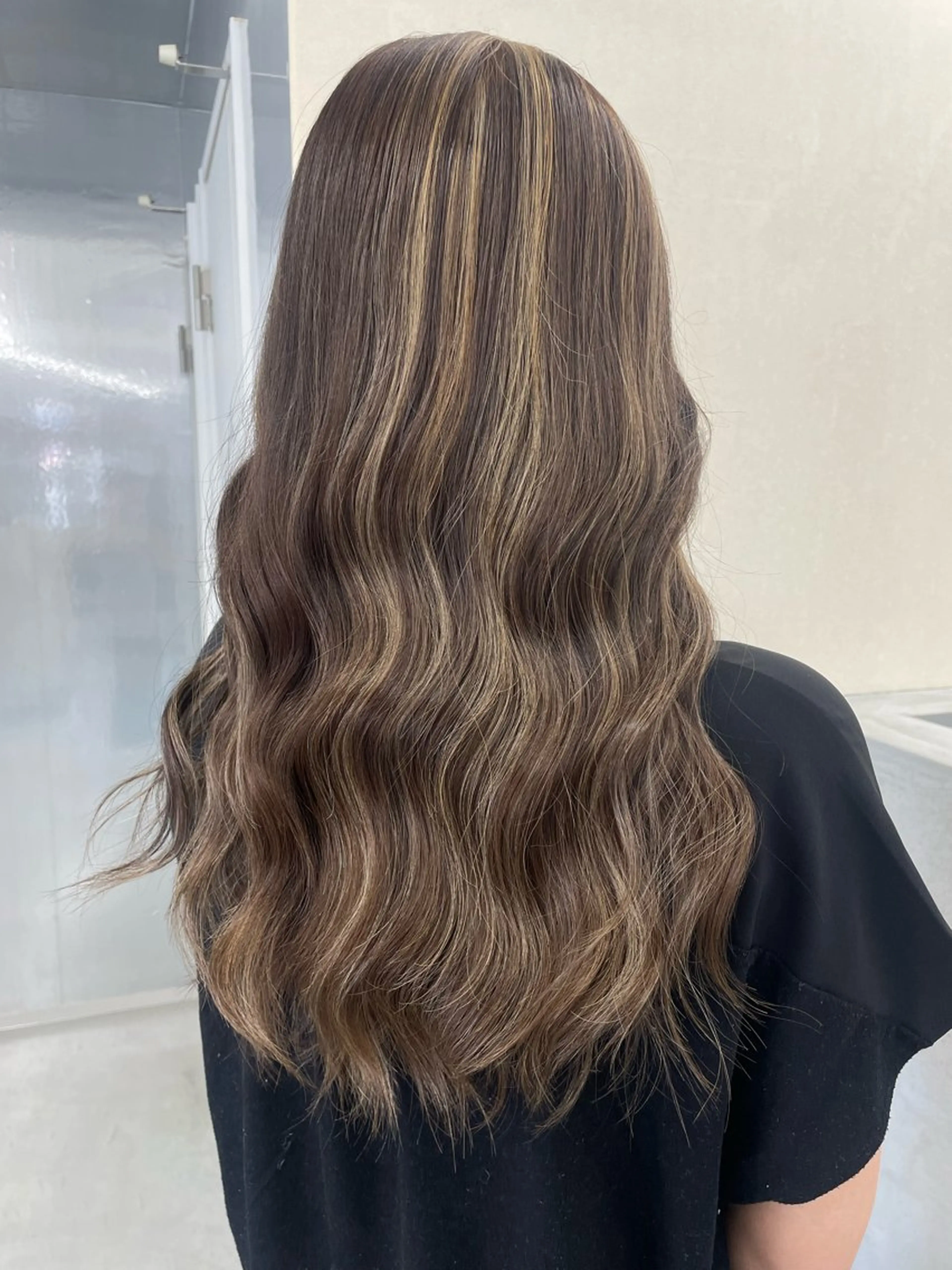 ロング カラー ハイライトカラー ハイライト 松村 友里圭のヘアスタイル