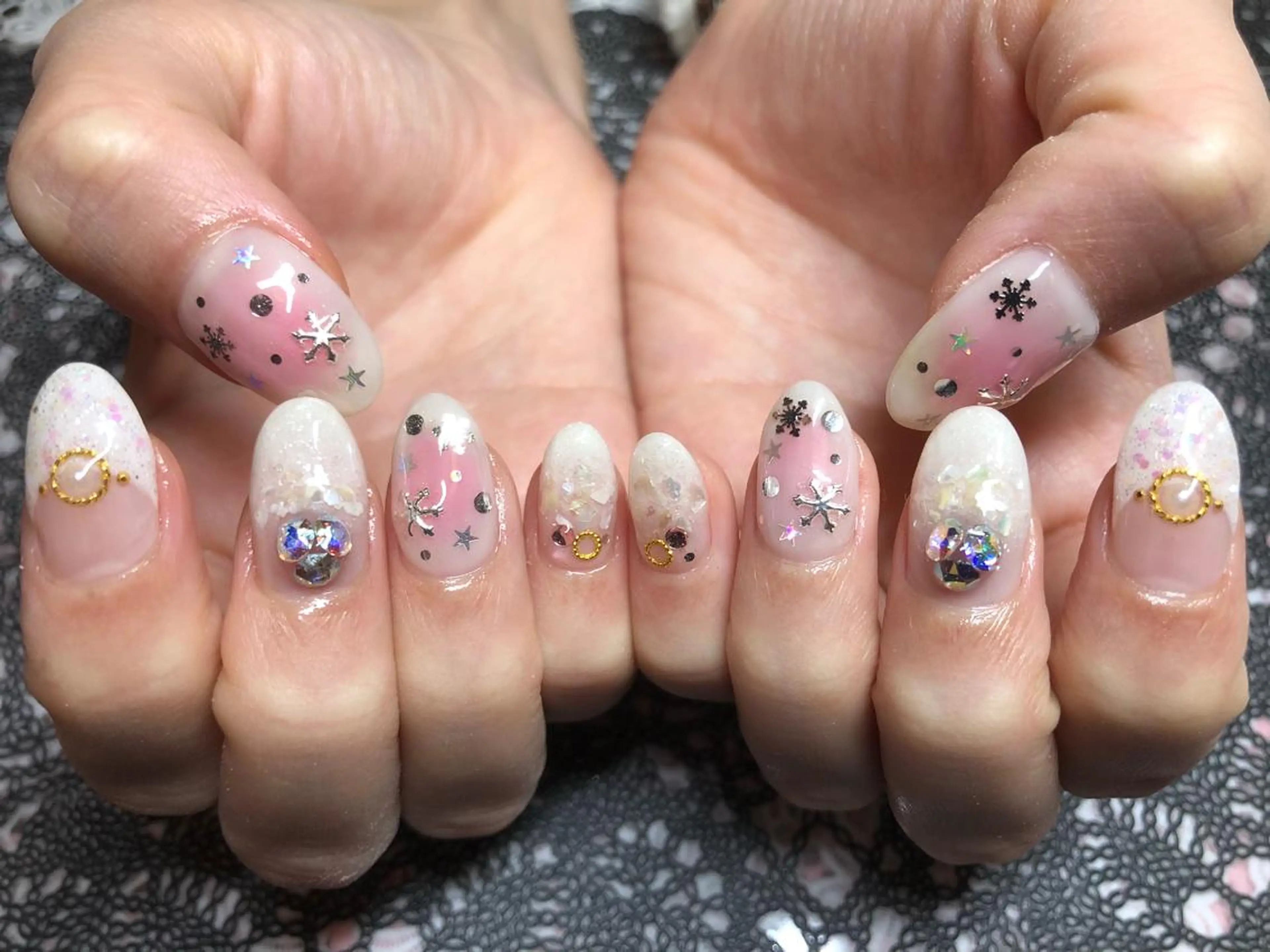 ネイル ジェルネイル ストーンネイル J terrace Nailのネイルデザイン