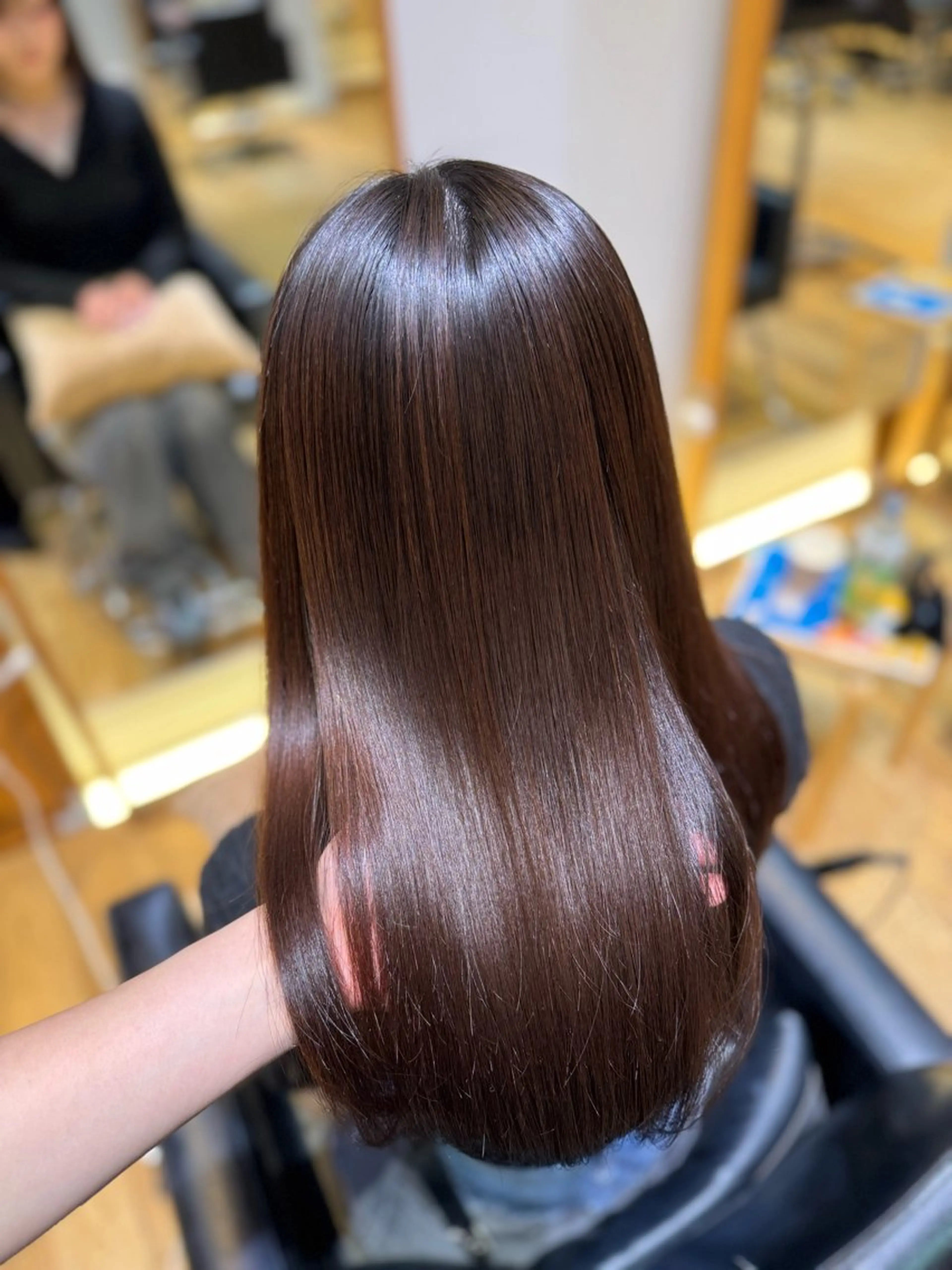 パーマ 縮毛矯正 🌱艶髪ストレート✨ 🦖せりか🦖のヘアスタイル