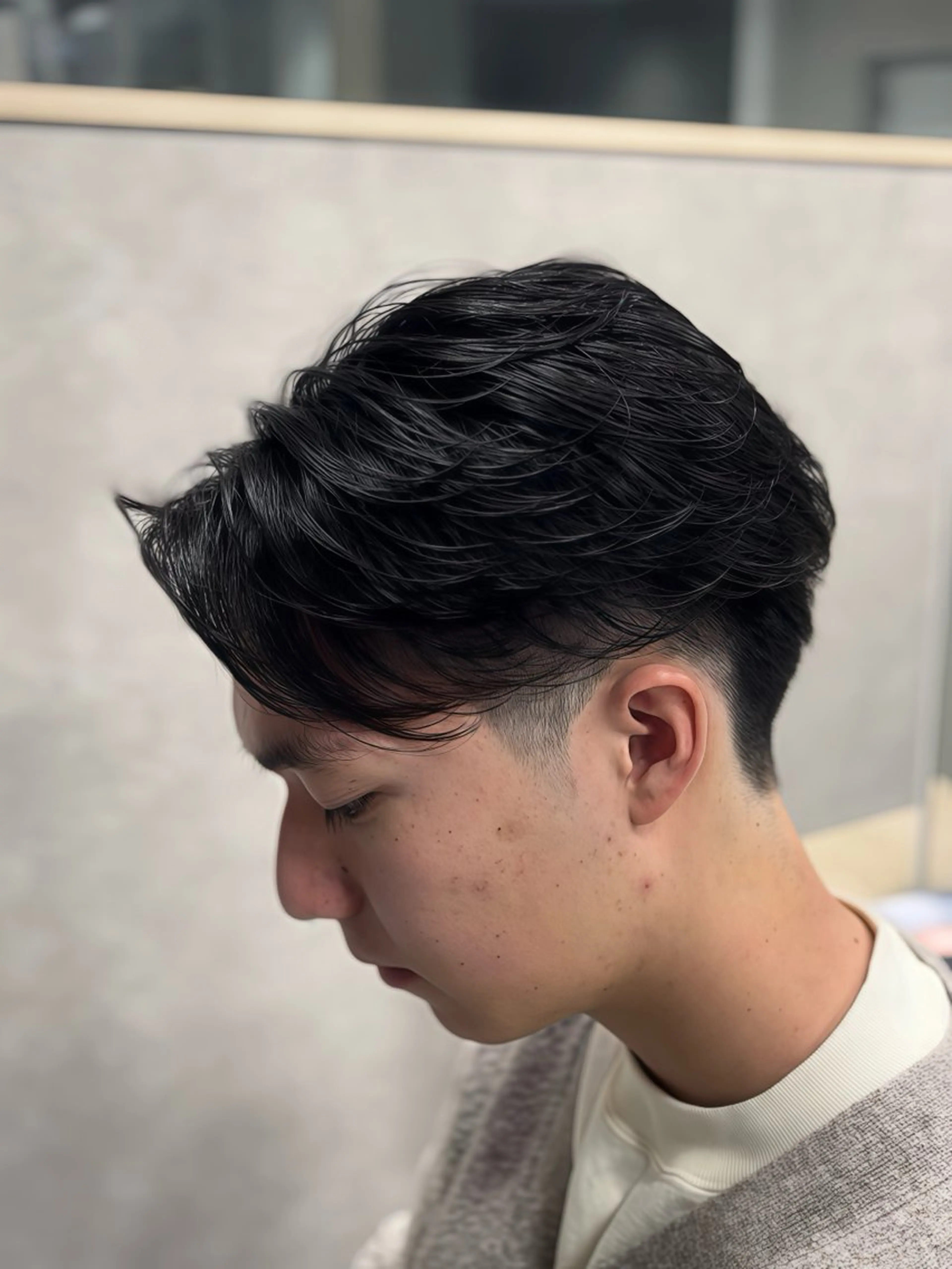 ミディアム パーマ メンズ ミディアムパーマ センターパート マッシュ メンズパーマ 刈り上げ カット パーマ トリートメント 🔮メンズ縮毛矯正 毛流れパーマ💎竹永のヘアスタイル