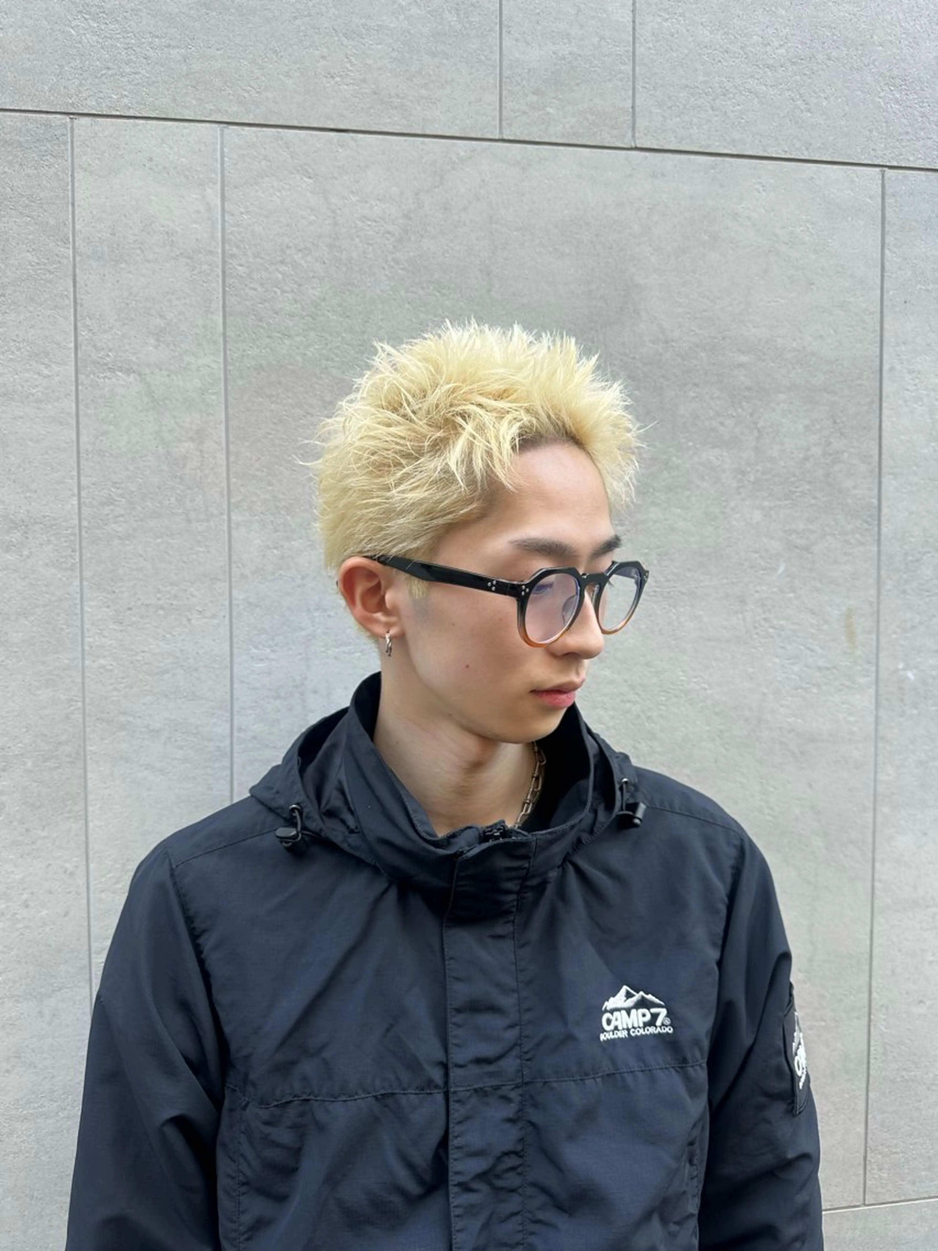 カラー ヘアアレンジ メンズ タイトボブ個性派カラ ーAKANEのヘアスタイル