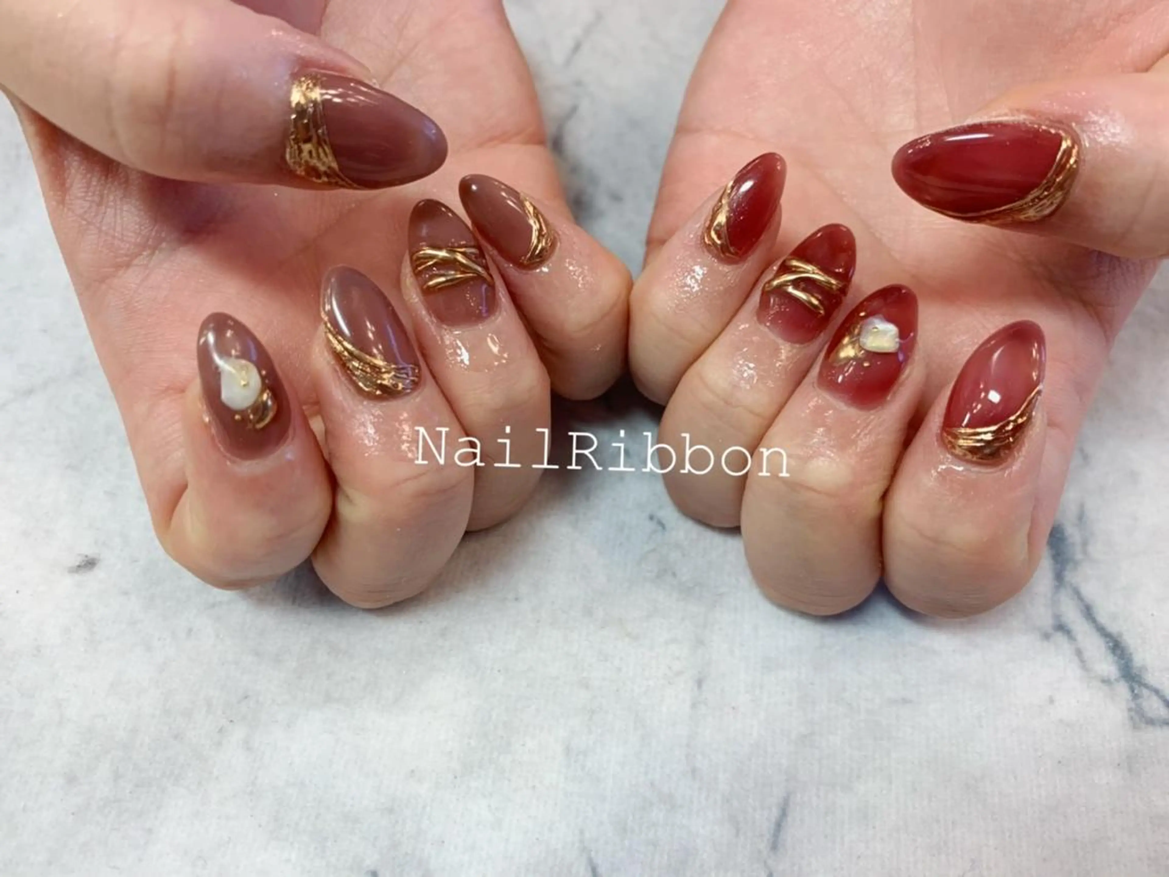 ネイル ネイルリボン 受付スタッフのネイルデザイン