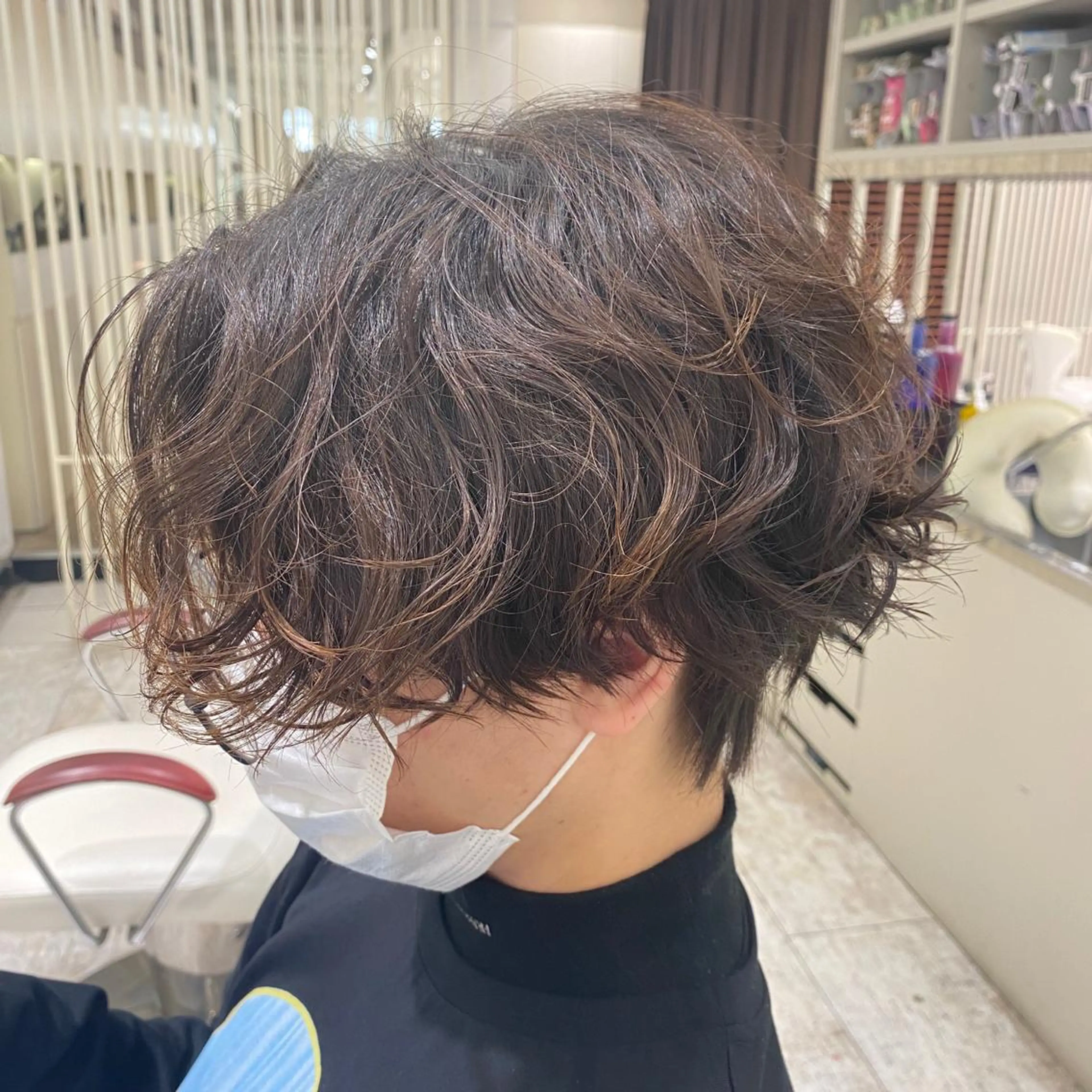 カラー パーマ アッシュ アッシュブラウン ブラウンカラー 韓国ヘア レイヤーカットのヘアスタイル