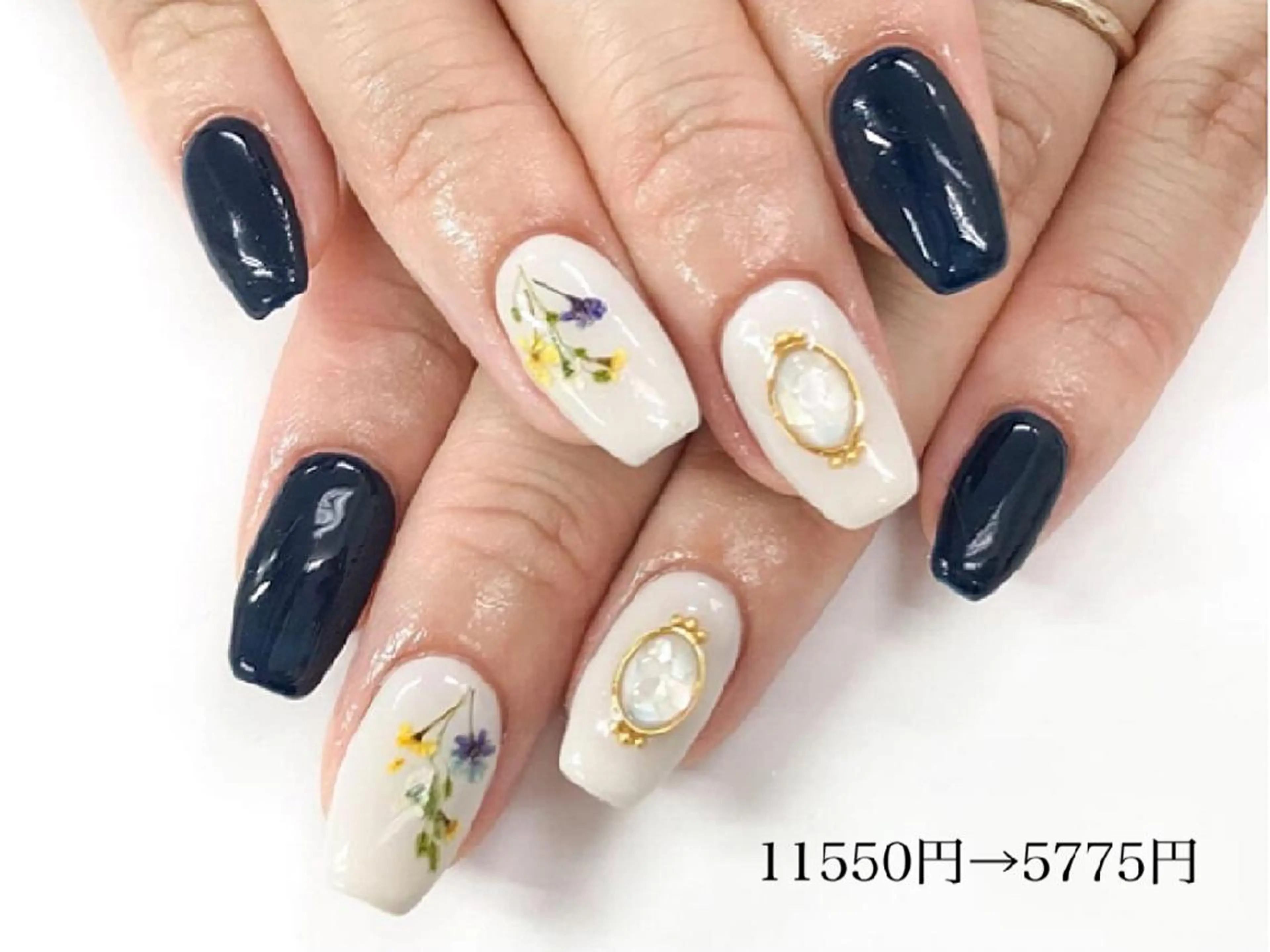 ネイル ネイルR新百合ヶ丘店所属・ネイルR 新百合ヶ丘のネイルデザイン