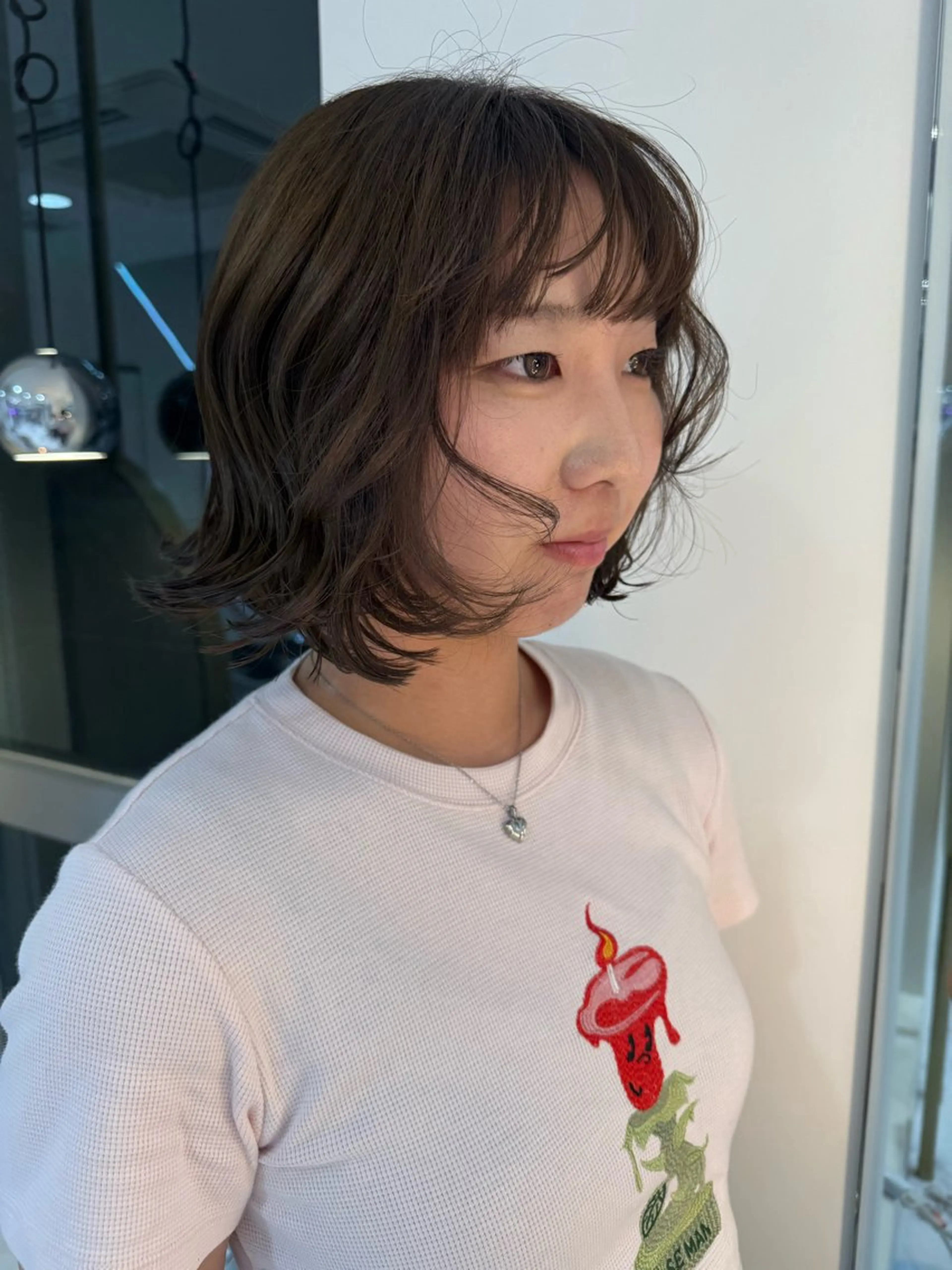 ミディアム カラー ミディアムパーマ ベージュカラー オリーブベージュ ヘアカラー ともか 名駅/ワンカラーのヘアスタイル