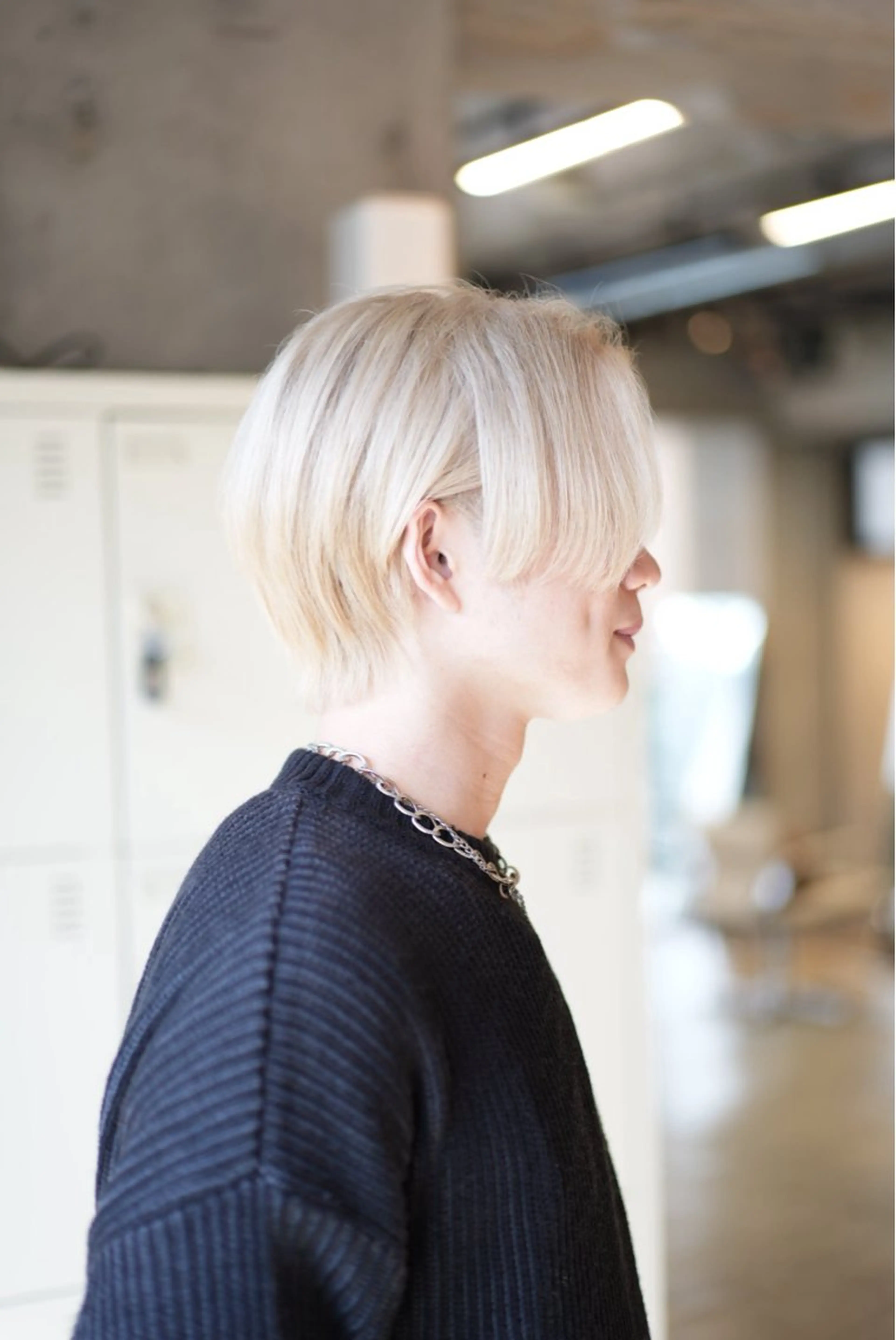 カラー ヘアカラー ウルフとデザイン カラーの神のヘアスタイル