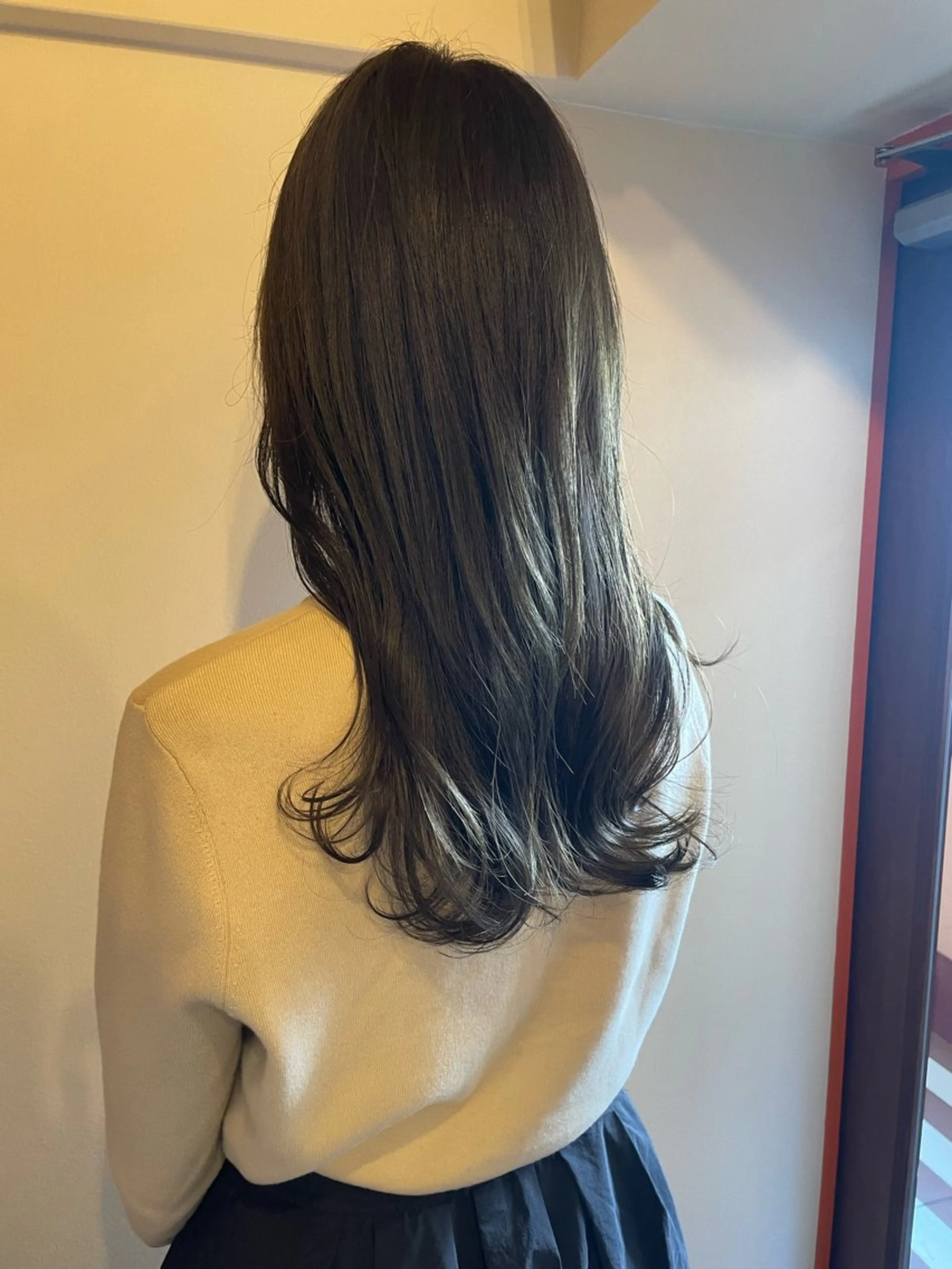 💐【人気NO.1】カット＋髪質改善カラー＋潤いヤクジョトリートメント【超音波アイロン付】の写真