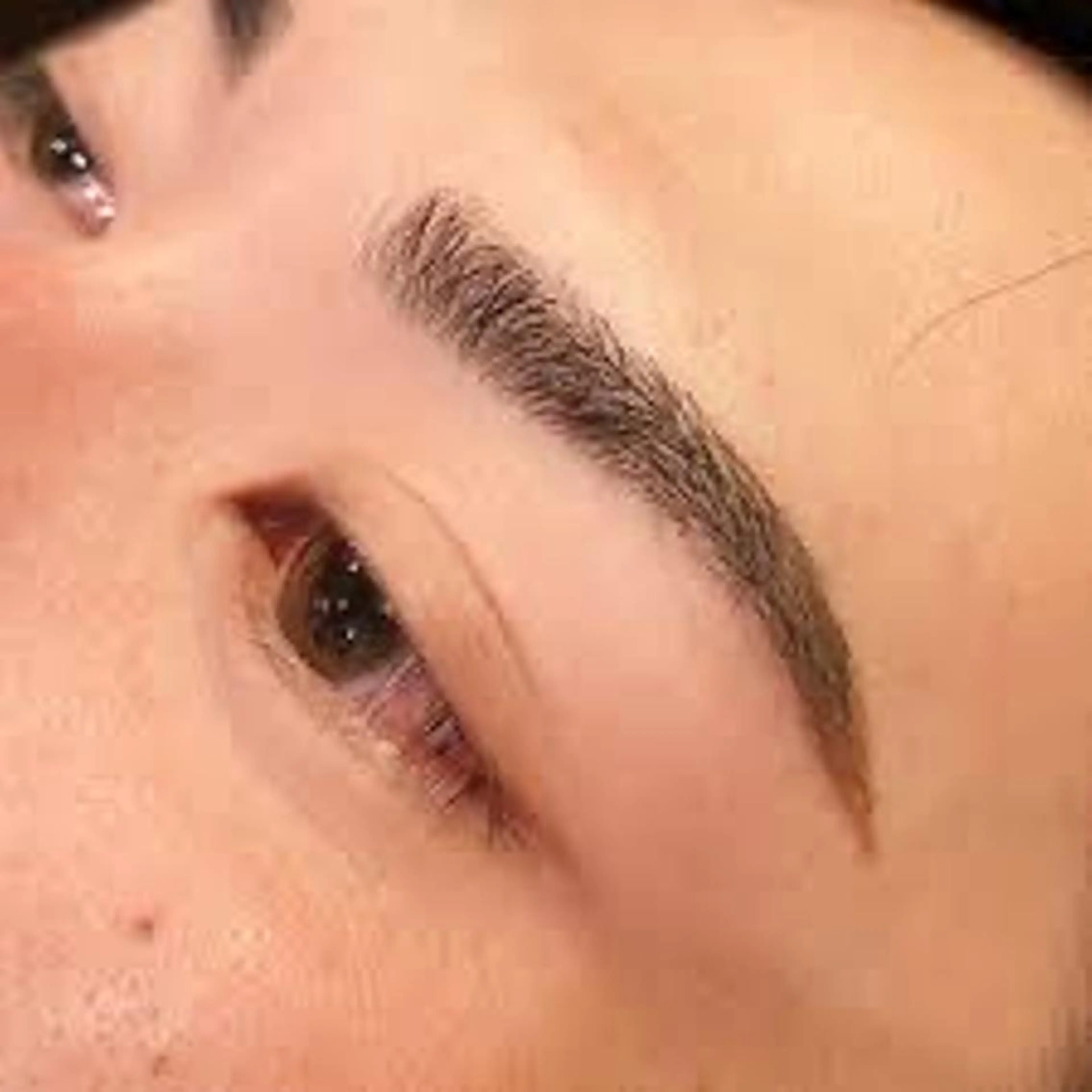 アイブロウ ワックス脱毛 眉カット SESUNNY 眉毛 ロキシーの眉毛・アイブロウイメージ