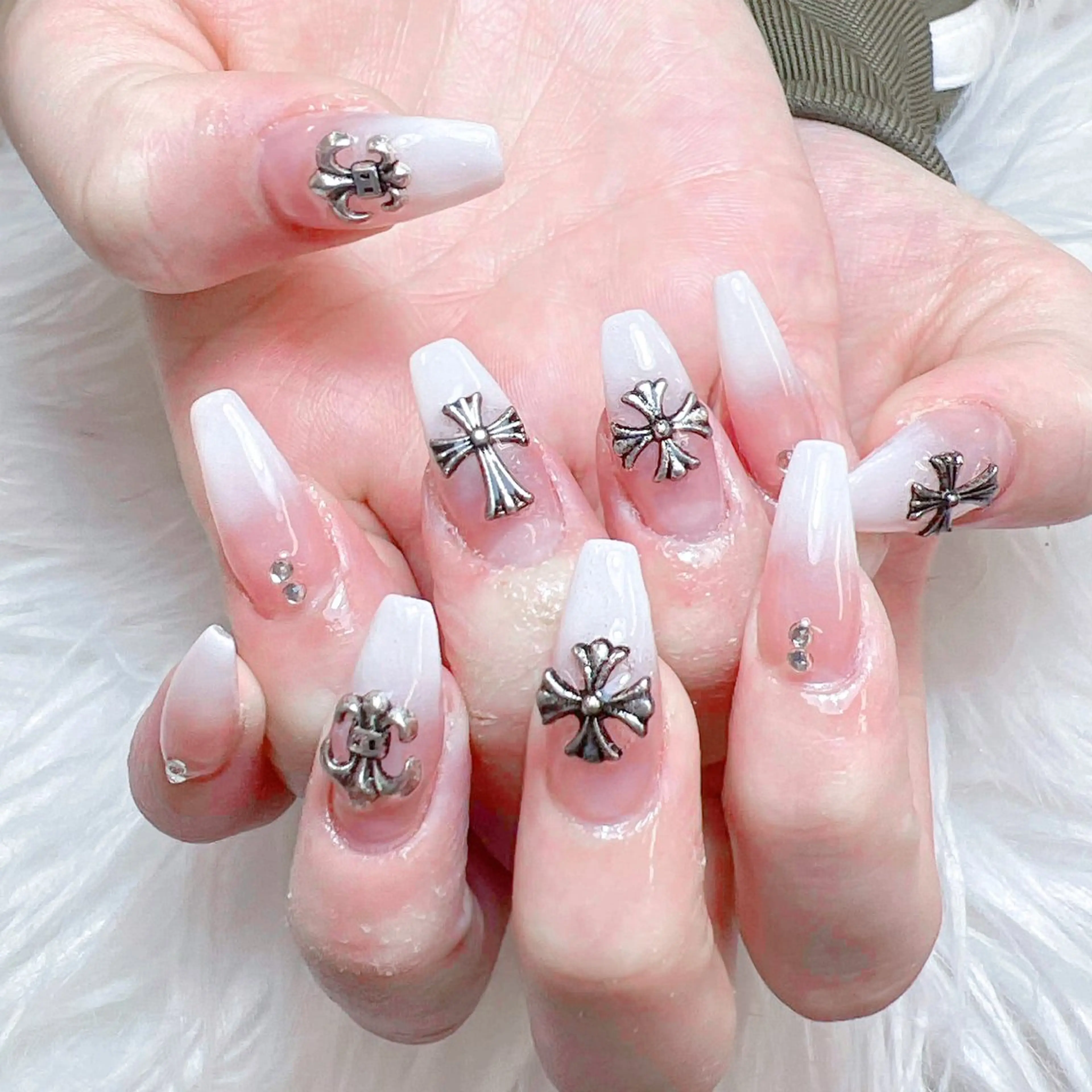 ネイル ANH NAIL ゴテゴテ専門店💎のネイルデザイン