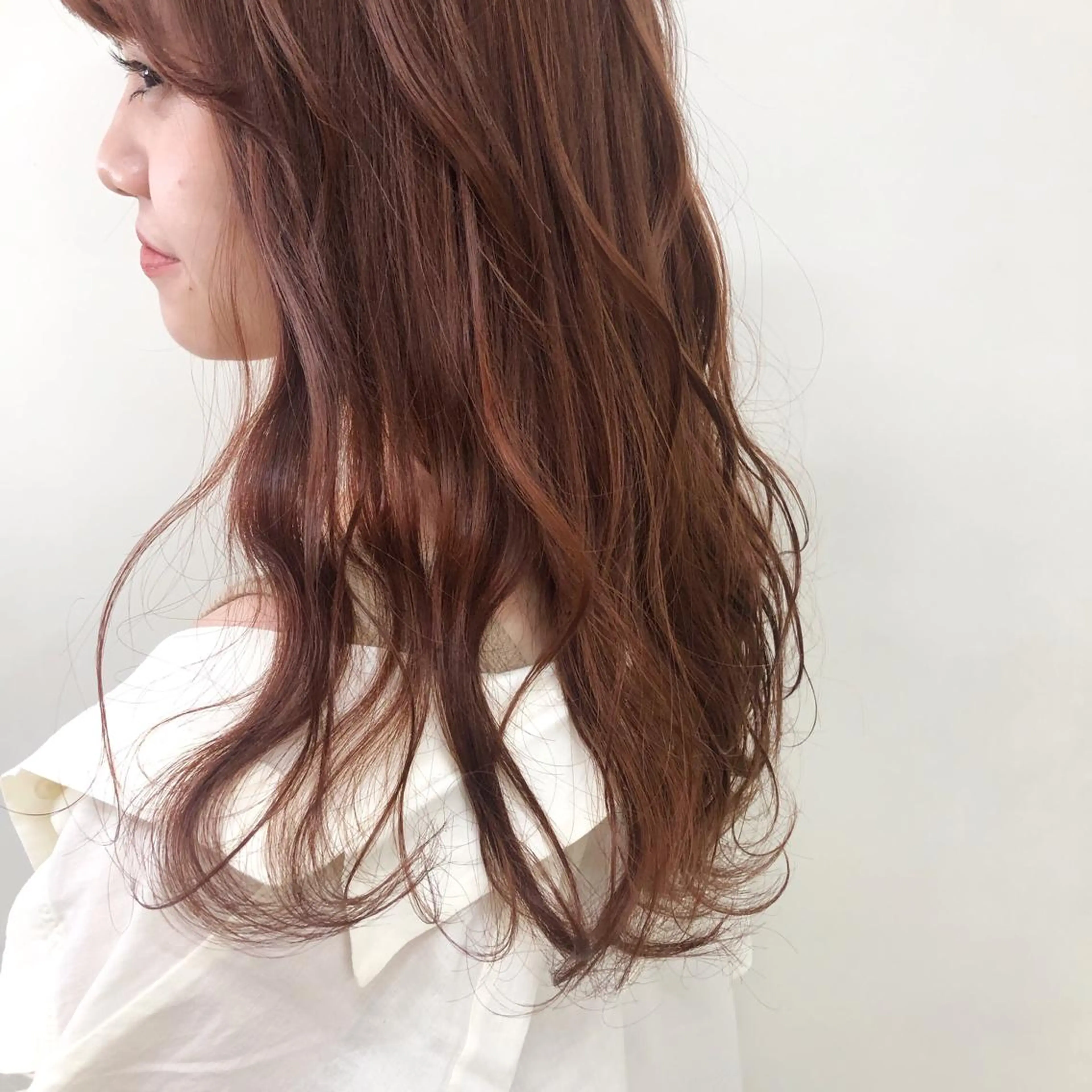 セミロング エクステ ハイトーン 💭黒崎ハルカのヘアスタイル