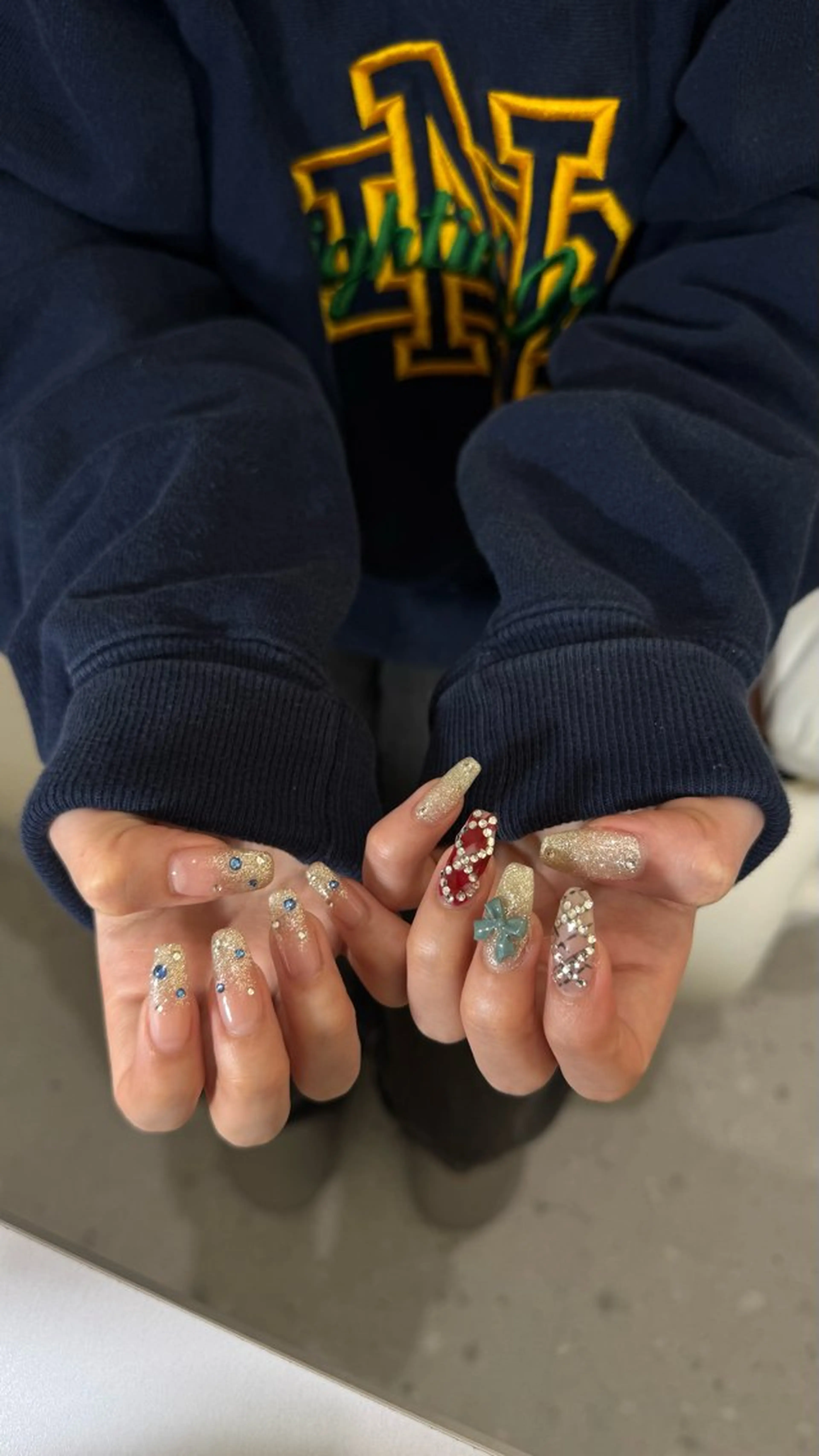 ネイル Derma所属・furukawa mahoのネイルデザイン