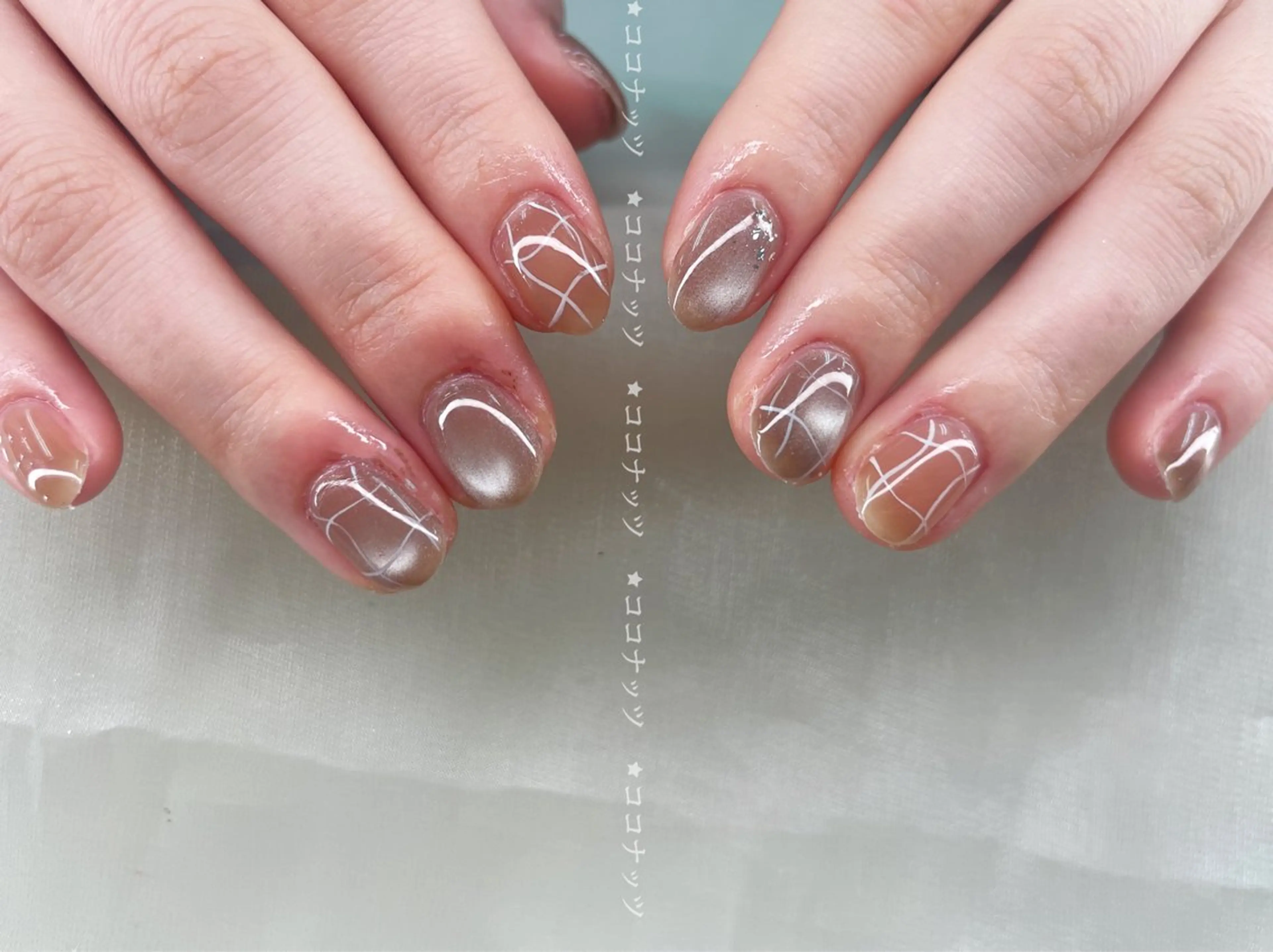 ネイル べっ甲ネイル フレンチネイル キラキラネイル マグネットネイル 大理石ネイル(マーブル) ハンドネイル 神田 ココナッツのネイルデザイン