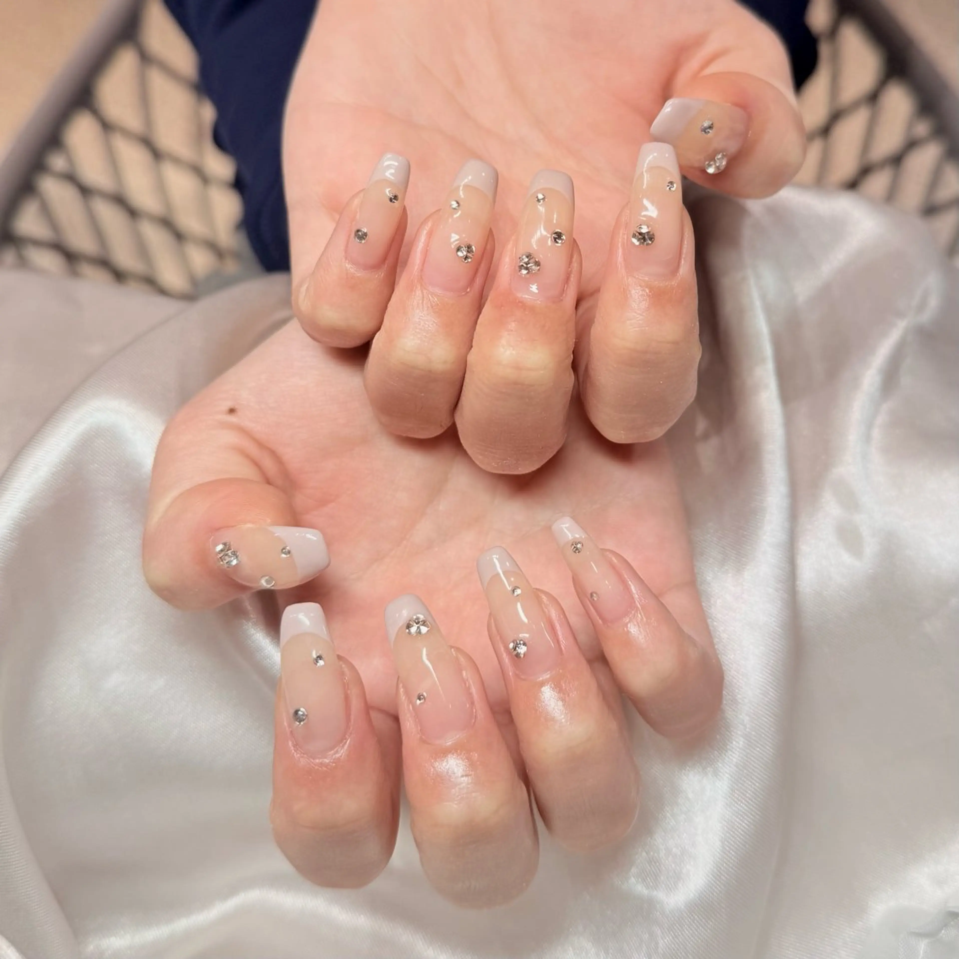 ネイル フレンチネイル シンプルネイル Roy心斎橋 石川のネイルデザイン