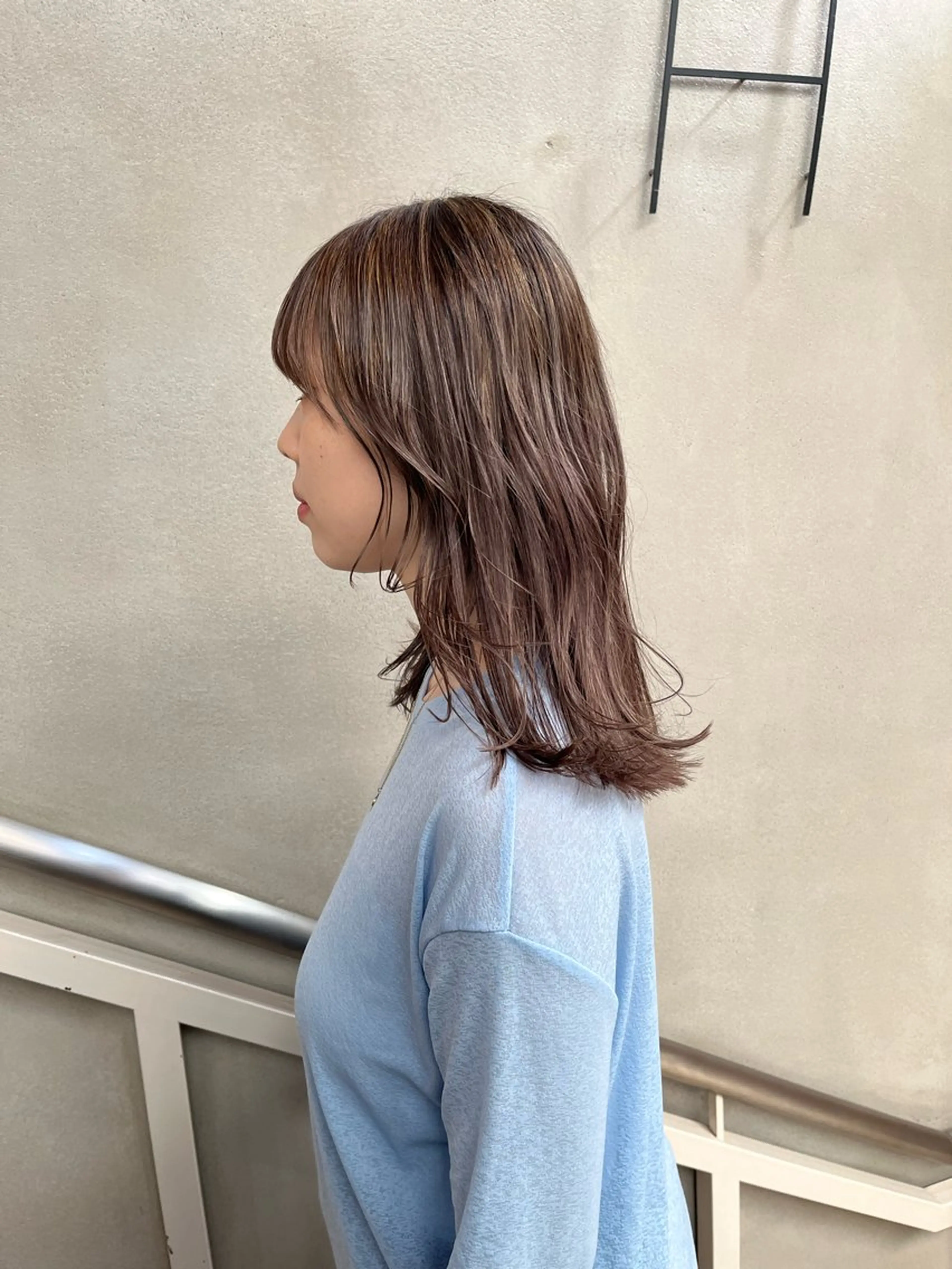 ロング カラー 佐藤 永夏のヘアスタイル