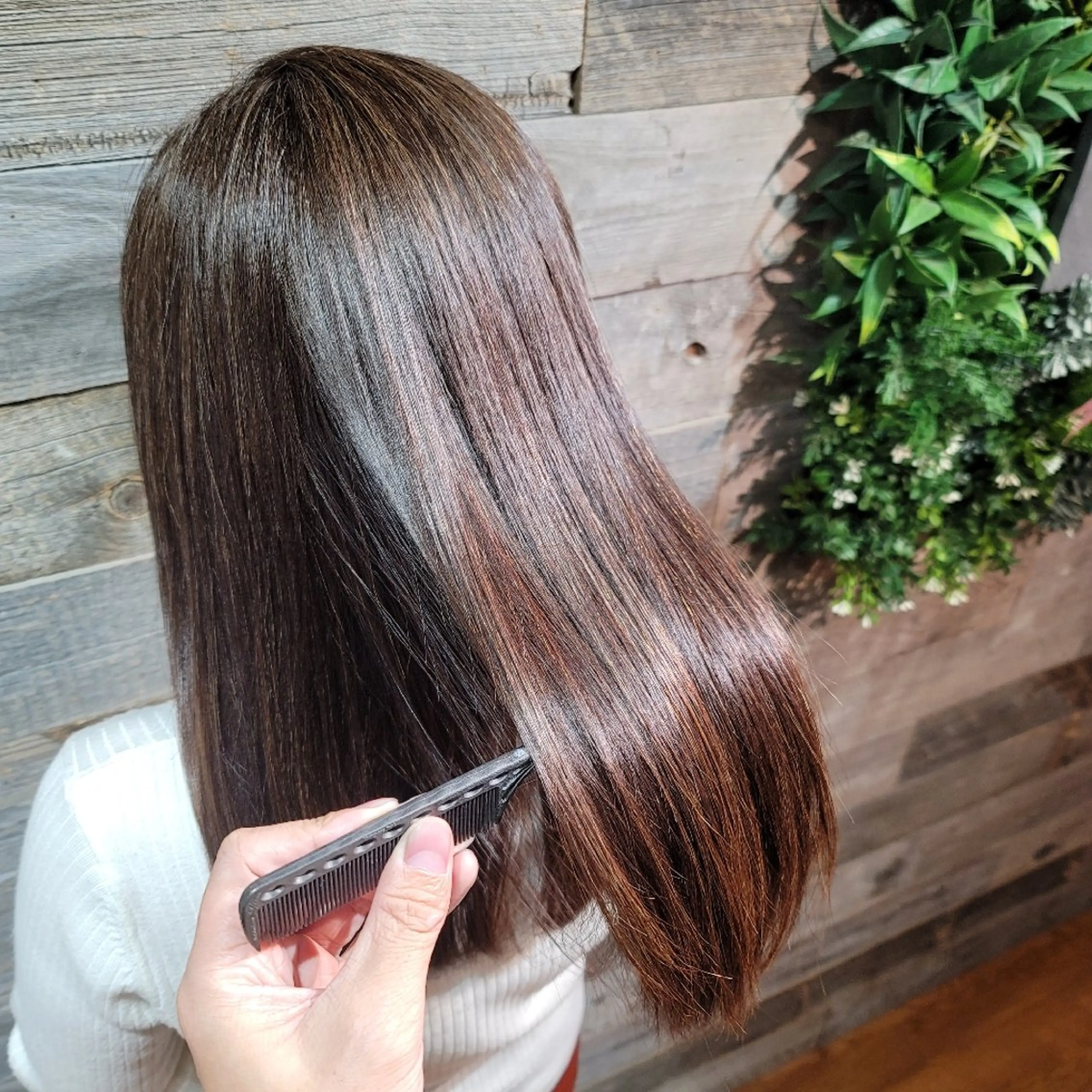 セミロング くせ毛 髪質改善 カット ヘアカラー トリートメント ツヤ髪専門美容師✨️ ナカノユウキのヘアスタイル