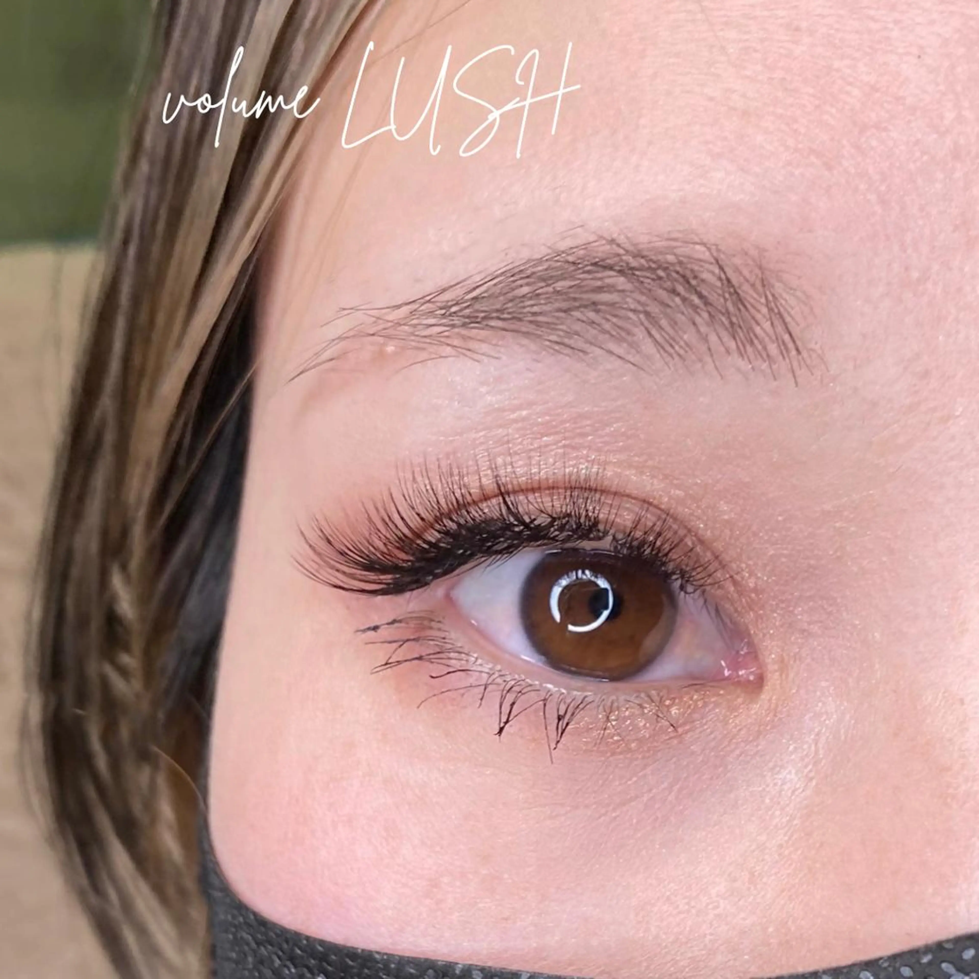 マツエク・マツパ ボリュームラッシュ サン美容室所属・サン美容室 ♡の眉毛・アイブロウイメージ