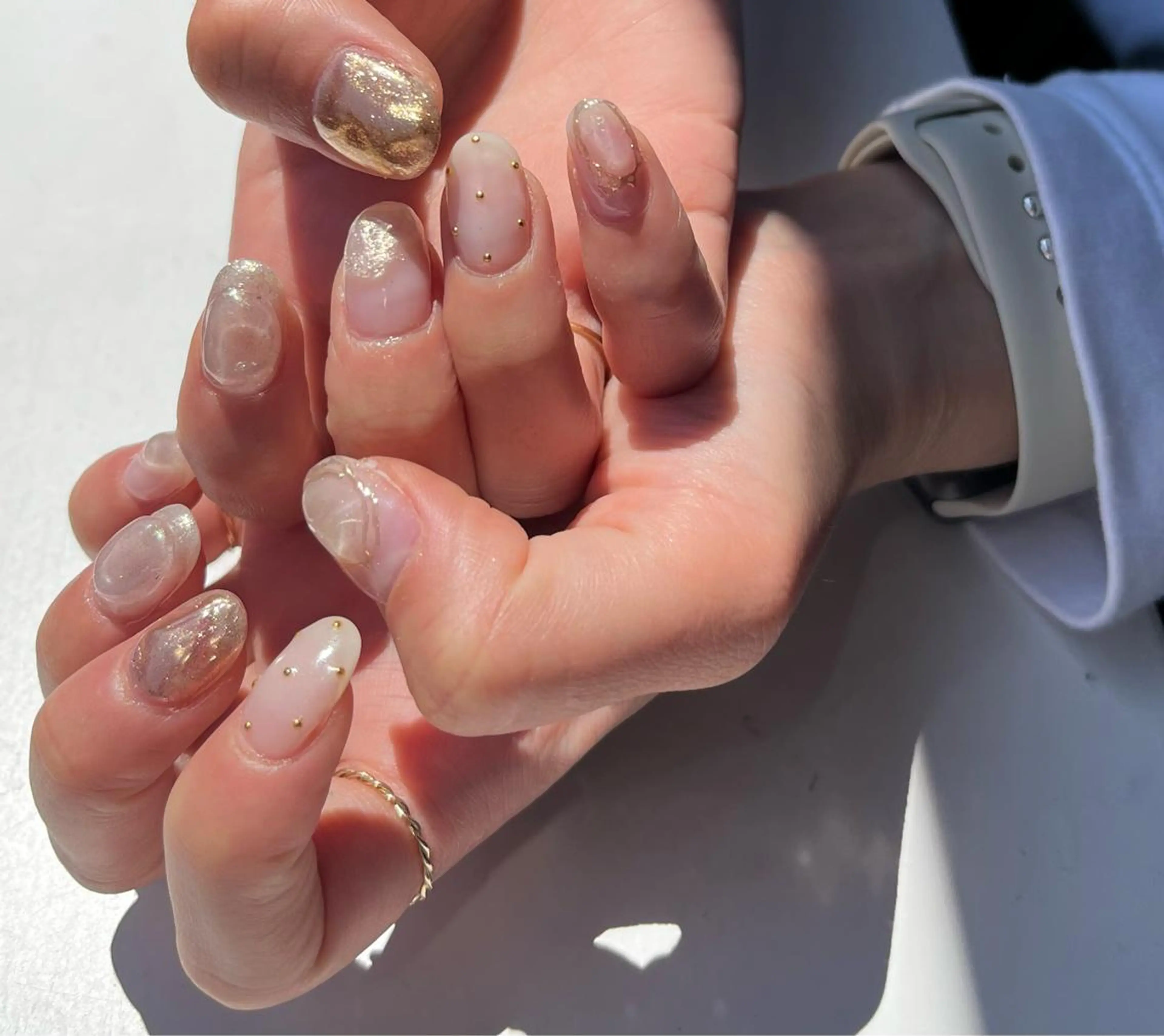 ネイル ニュアンスネイル ホワイト 小川 奈々花のネイルデザイン