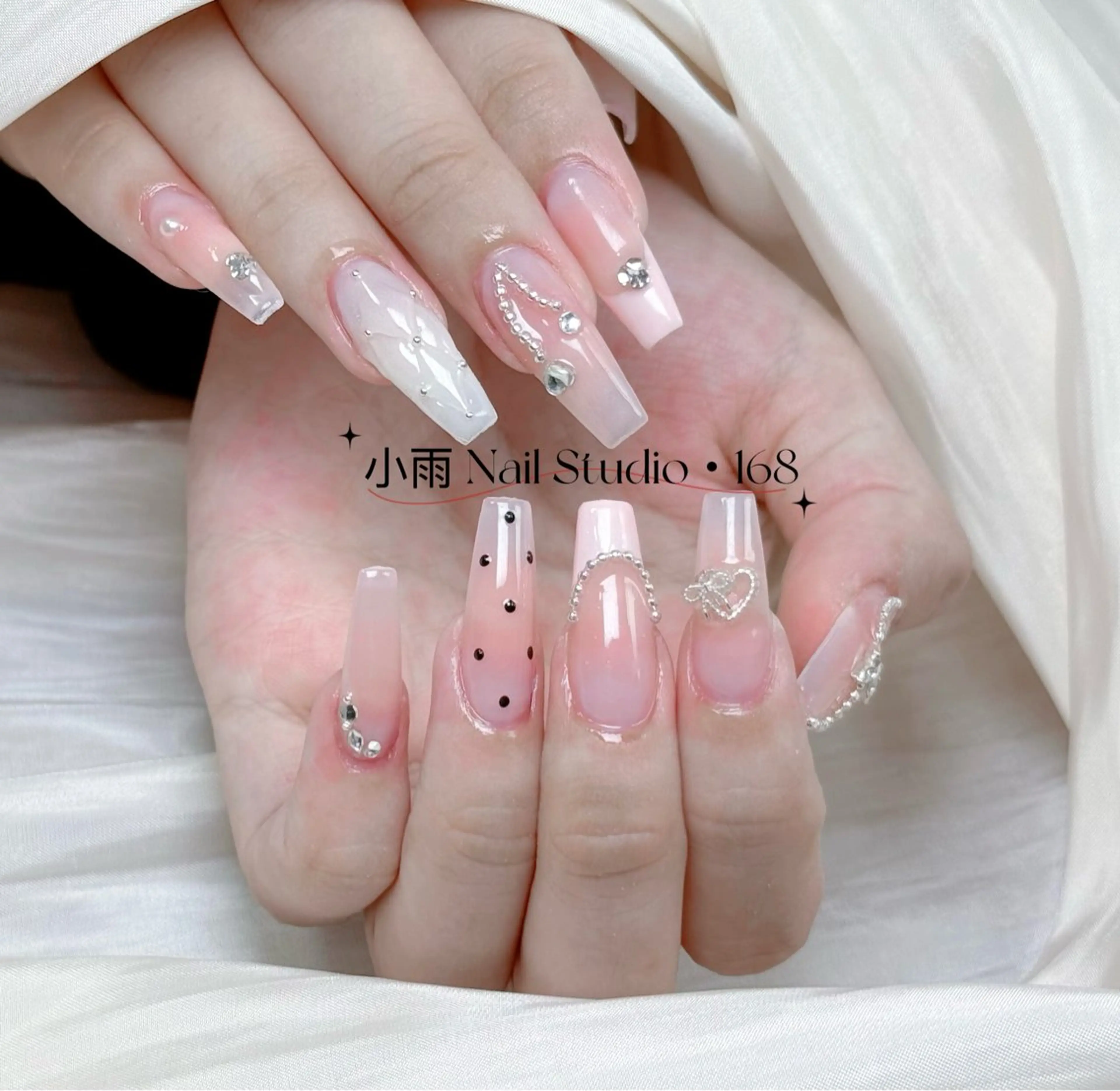ネイル 小雨 Nail Studio・168のネイルデザイン