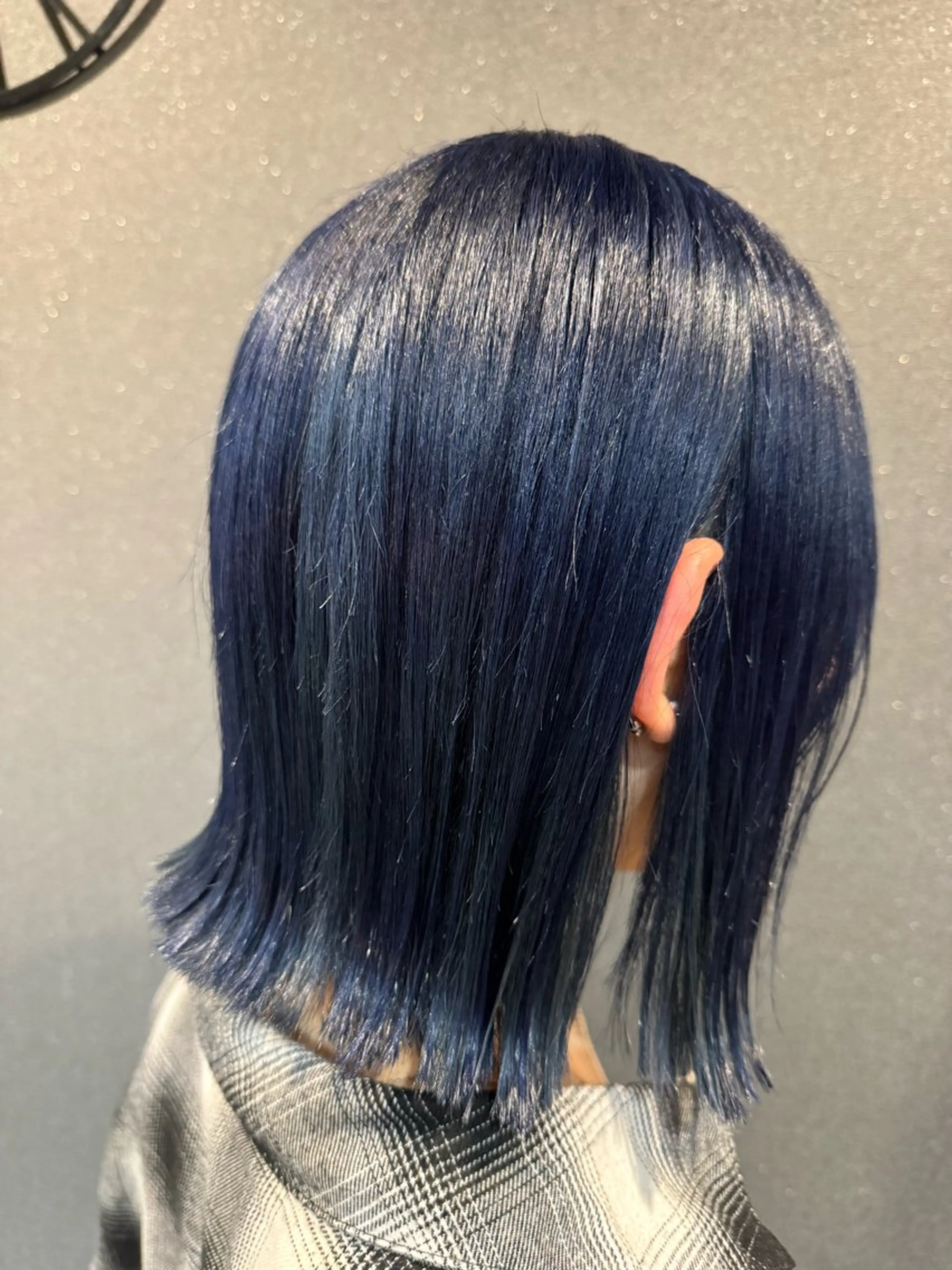 ショート カラー ブルーカラー ダブルカラー ネイビーカラー ヘアカラー トリートメント ワタナベ テルマサのヘアスタイル