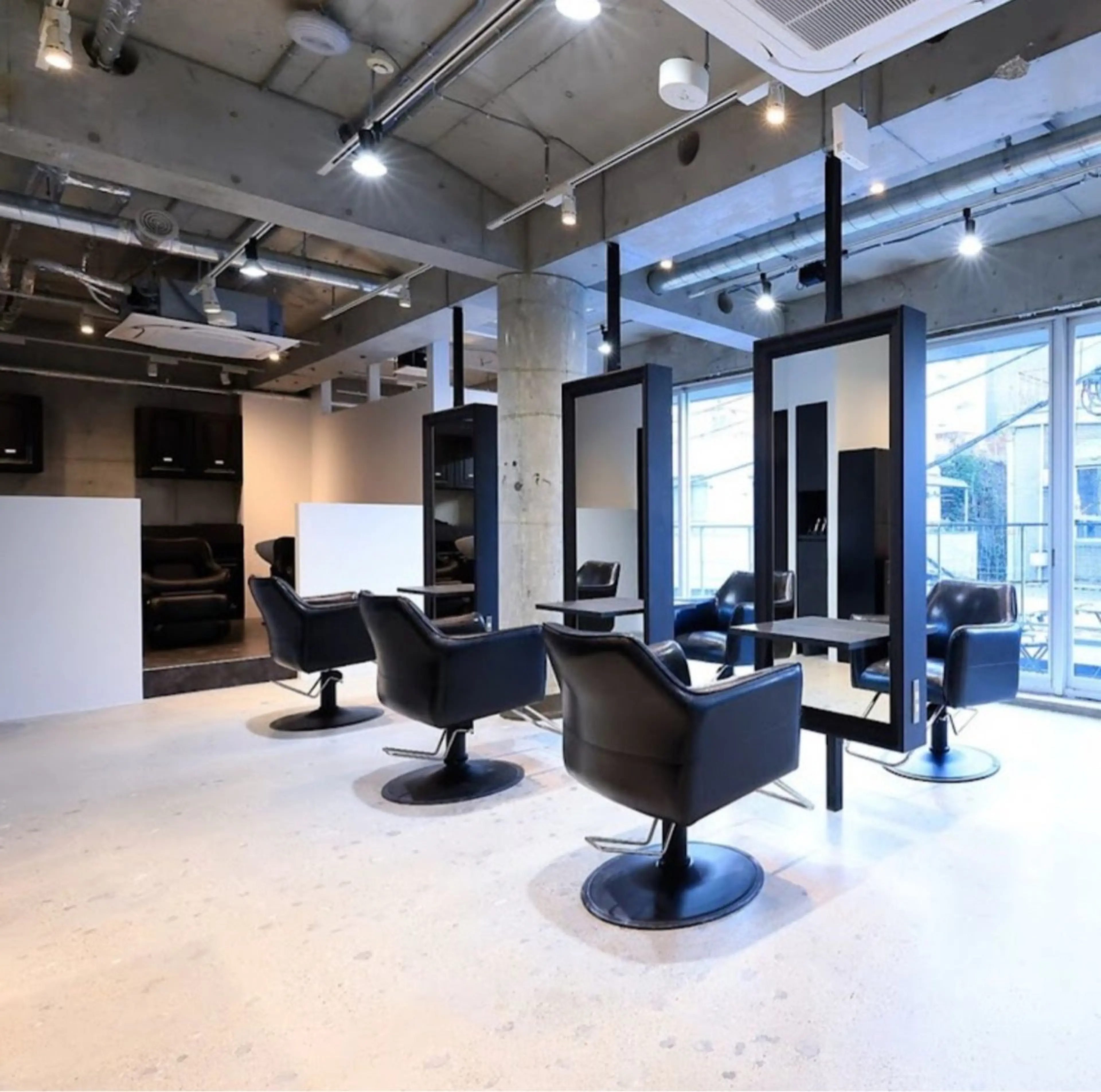 ロング カラー BONDZSALON 表参道店所属・透明感×艶髪カラー 𝐴𝑠𝑢𝑛𝑎のヘアスタイル