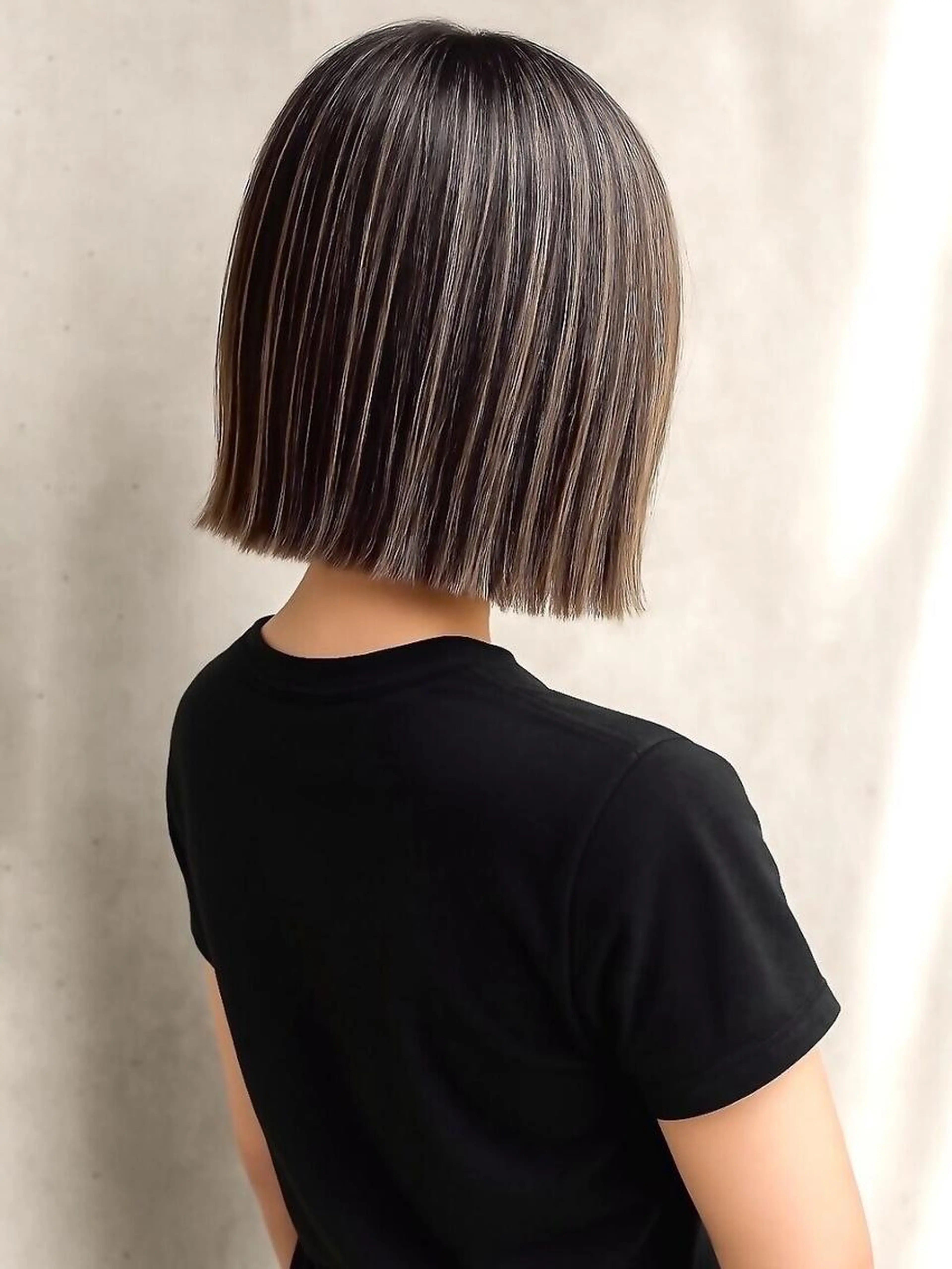 白髪ぼかしカラー(白髪染め剥がし)+1stepトリートメント ¥19860の写真