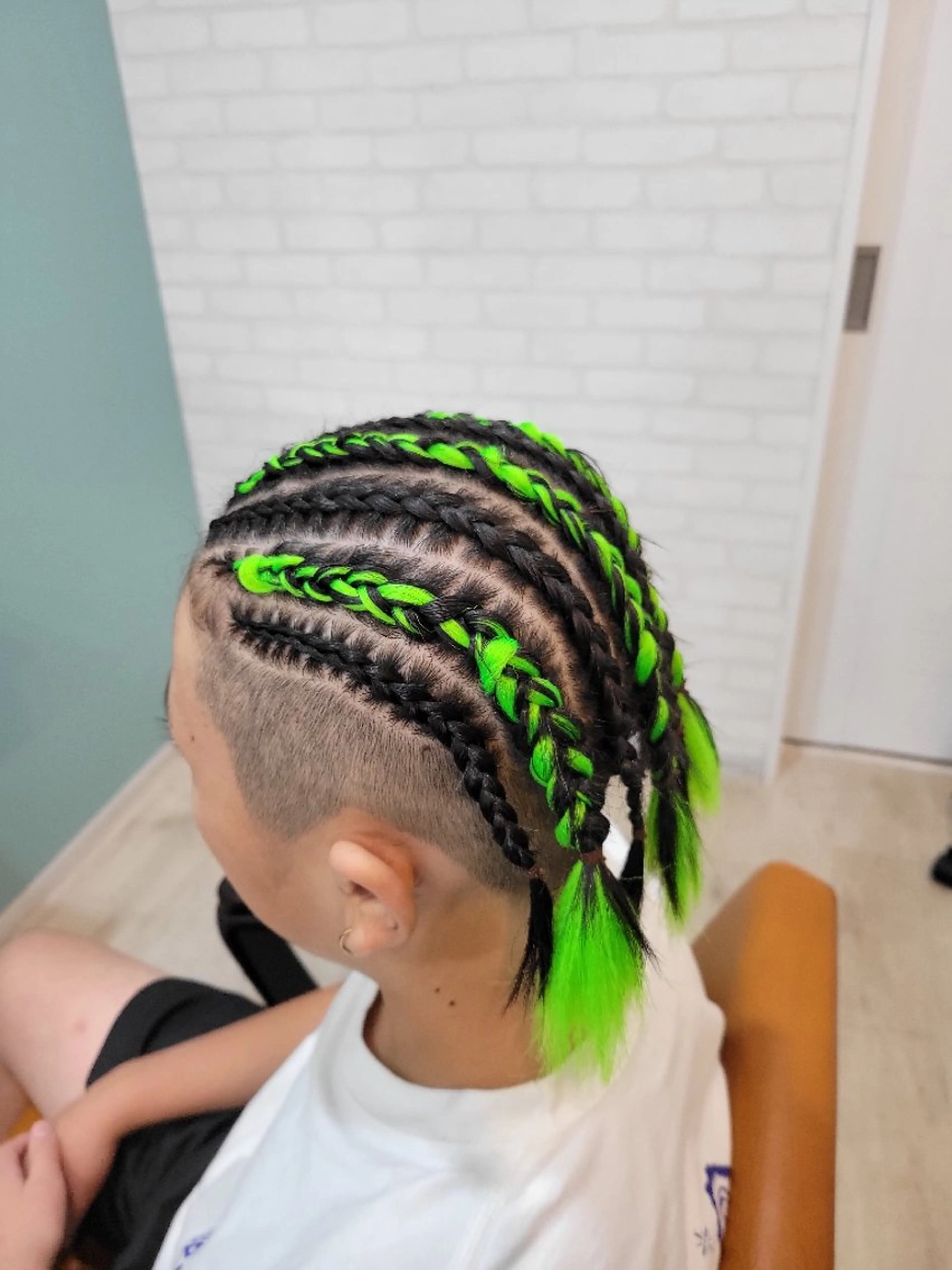 メンズ ヘアアレンジ キッズ メンズメッシュ Hair Stylist MAFUYU所属・ハイライト/カラー ⭐中村真冬のヘアスタイル