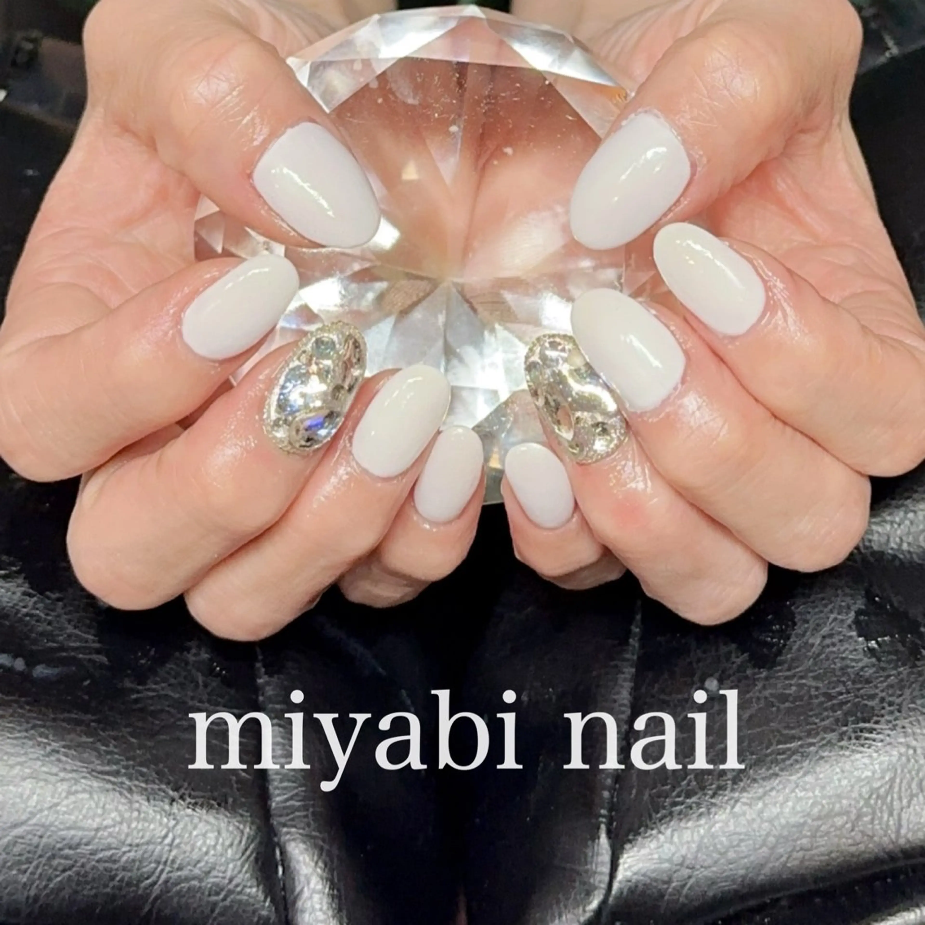 ネイル アートネイル ジェルネイル 持ち込み ホワイト ハンドネイル miyabi nail 桂川駅近くのネイルデザイン
