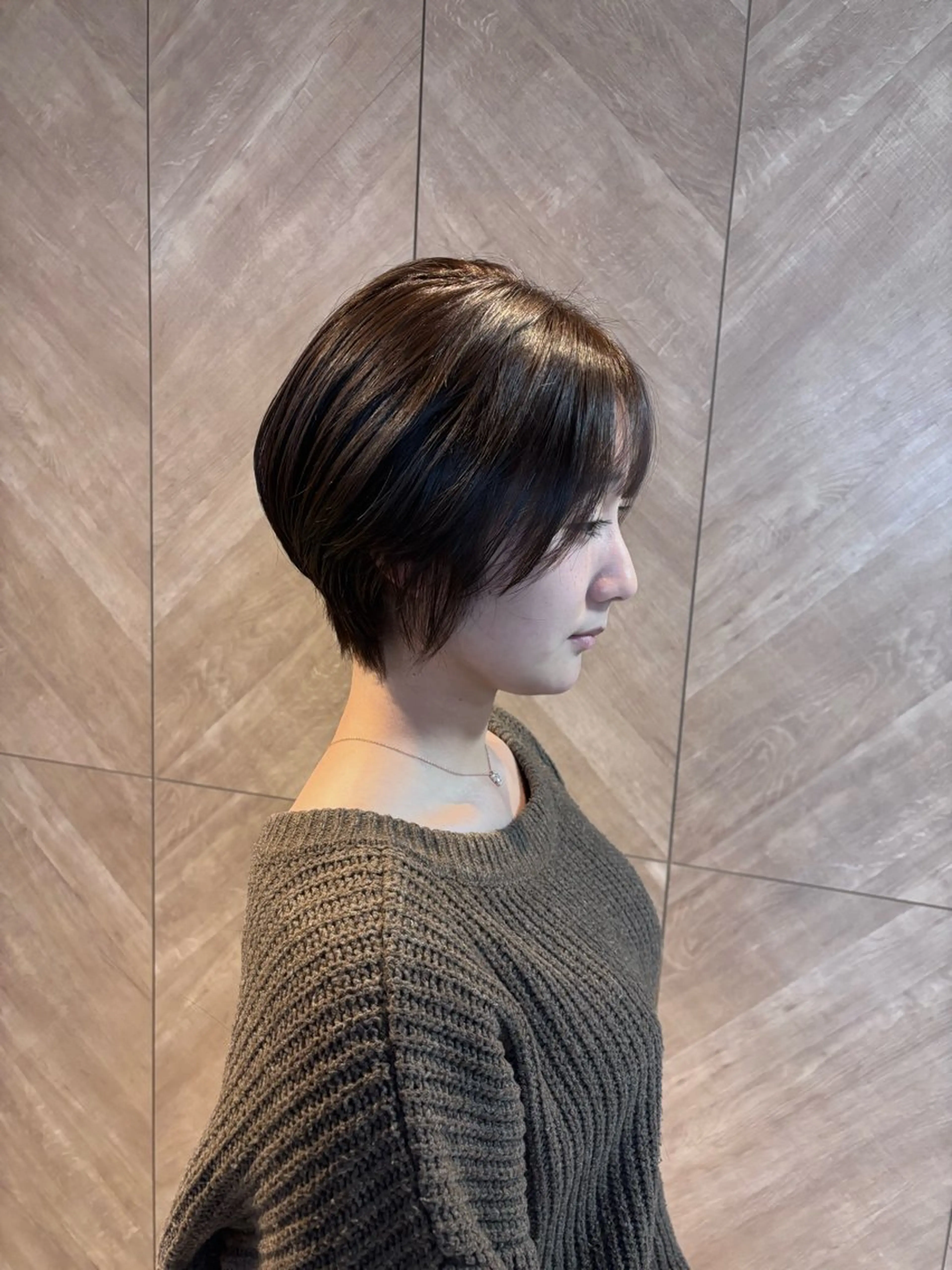 ショート カラー ベージュカラー ショートヘア 岡本樹一 🍁のヘアスタイル