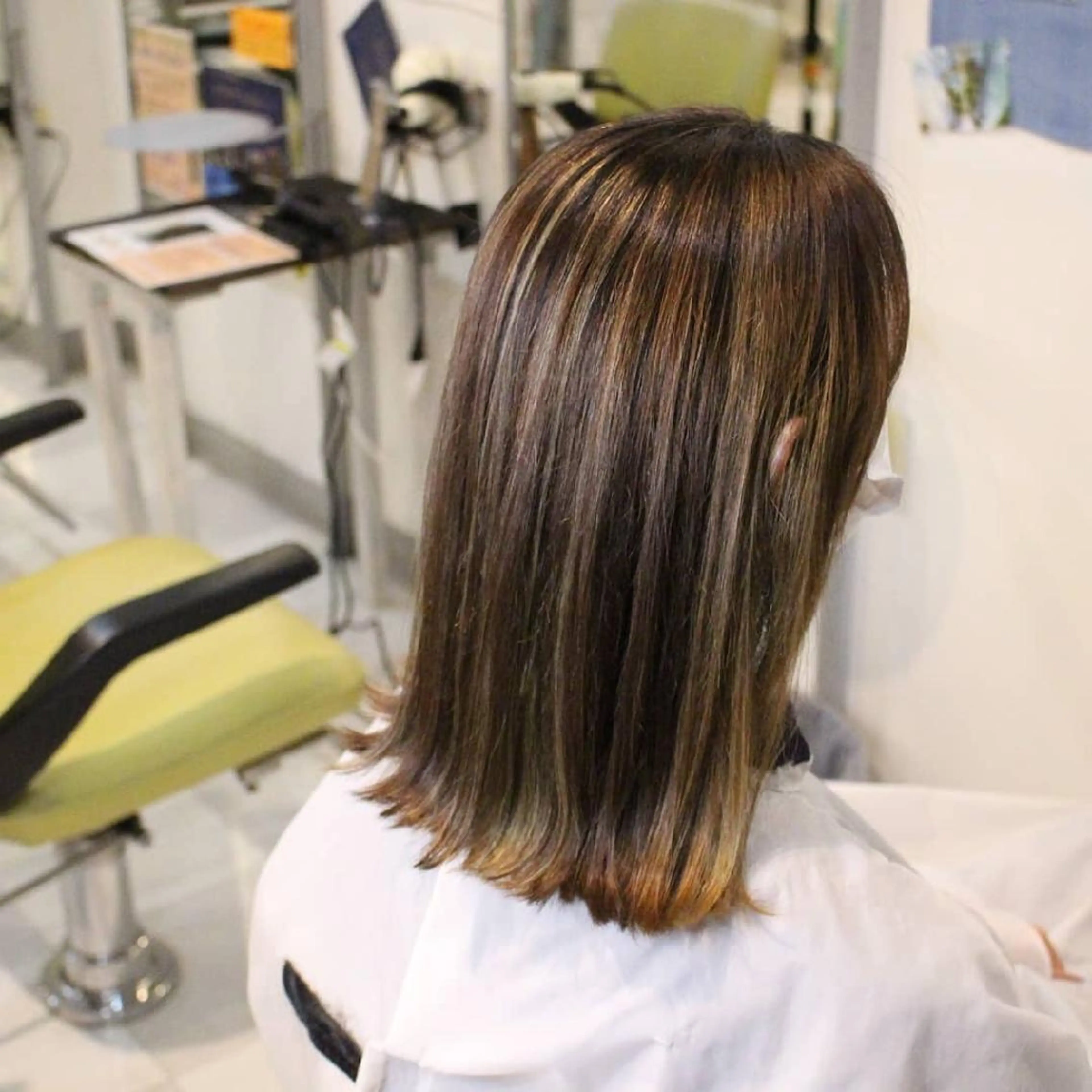 ミディアム カラー ハイライトカラー ハイライト ベストヘアー上本郷店所属・徳平 拓人のヘアスタイル