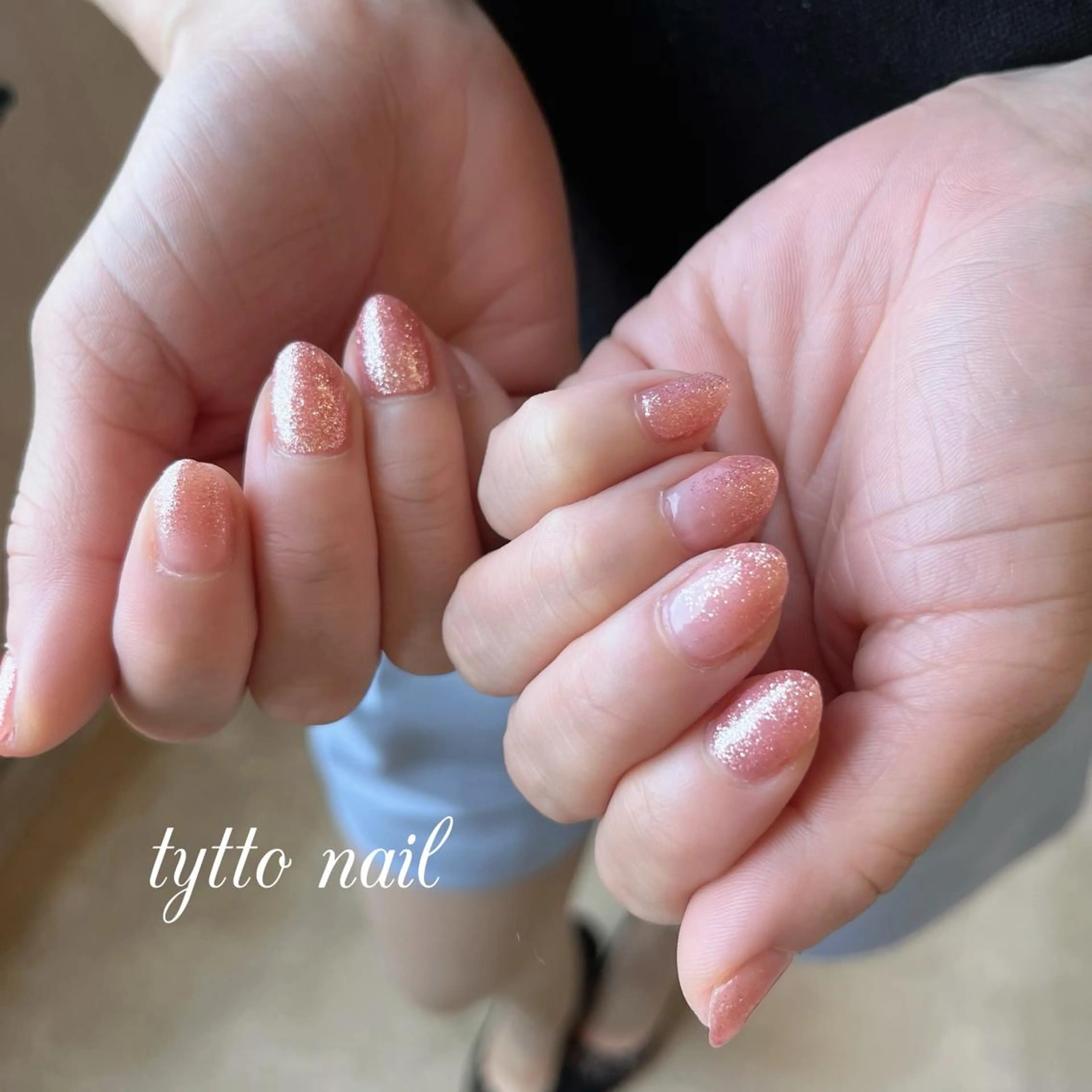ネイル グラデーション ラメ(グリッター) ラメグラデーション オフィスネイル ワンカラーネイル ハンドネイル tytto nail ❤︎‪‪eri‪‪のネイルデザイン