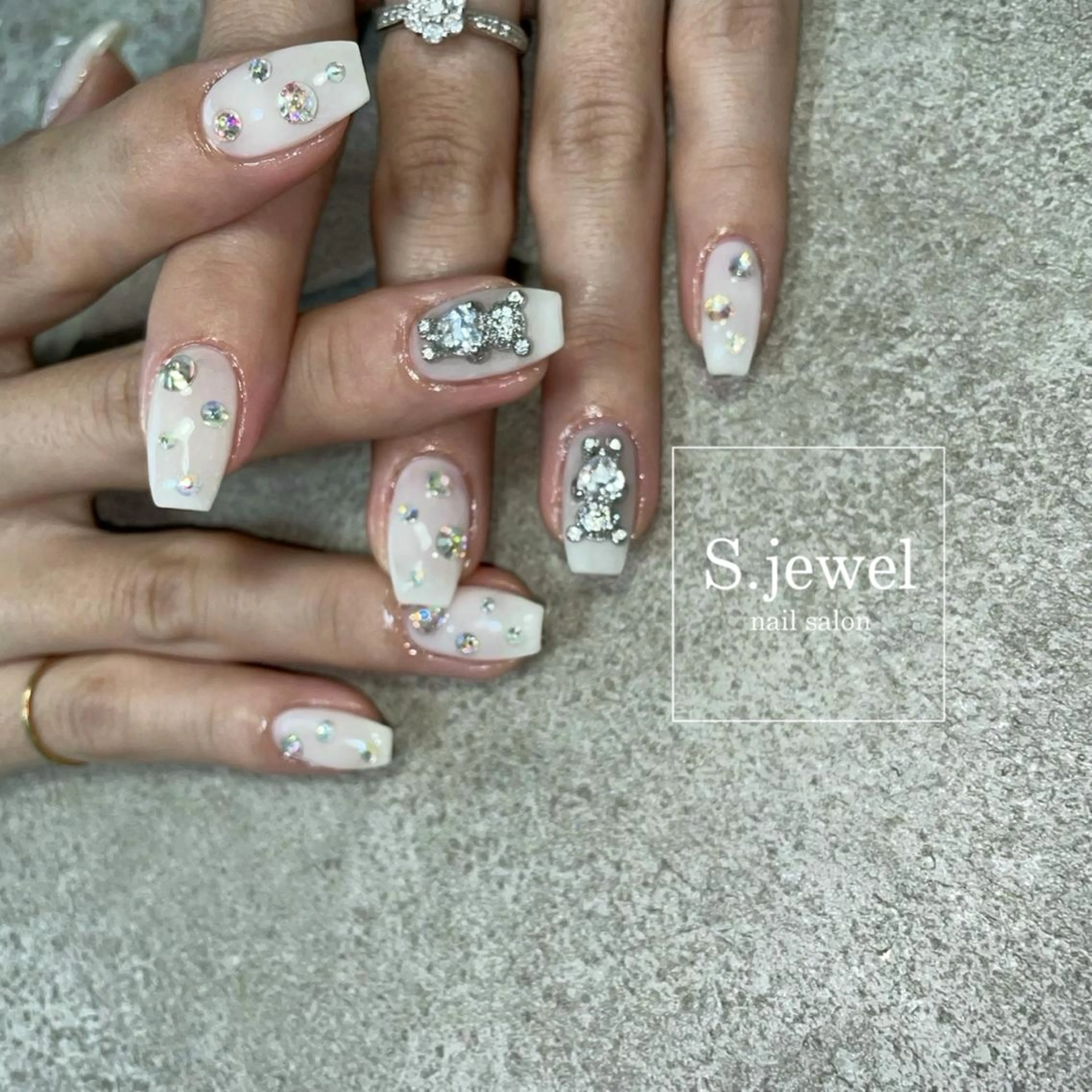 ネイル S♡JEWEL所属・S. JEWELのネイルデザイン
