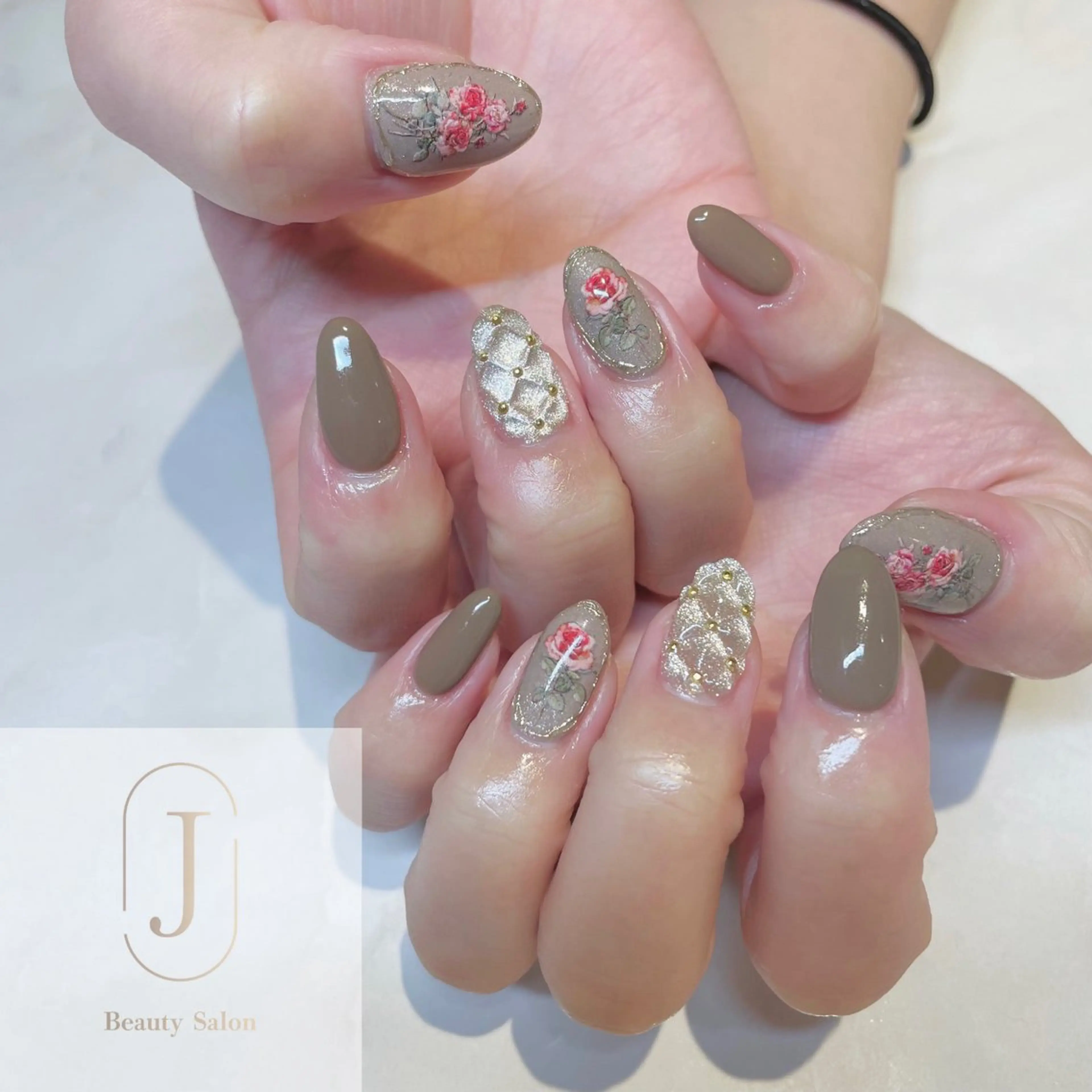 ネイル 持ち込み ハンドネイル Nail Salon Luna.RINAのネイルデザイン