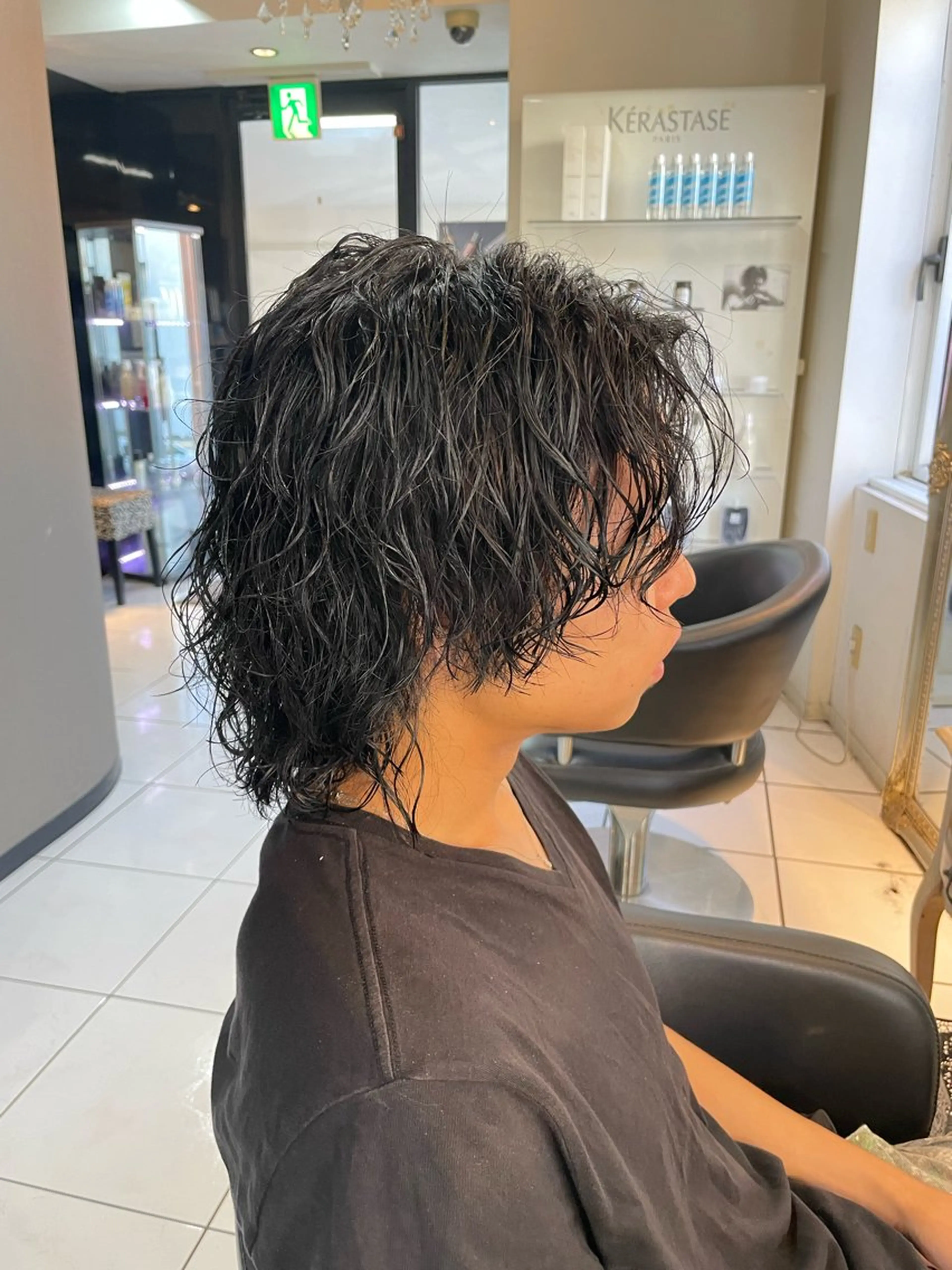 ミディアム カラー パーマ メンズ ミディアムパーマ メンズパーマ ツイストスパイラルパーマ メンズウルフカット ウルフカット カット ヘアカラー パーマ 🔥お値段以上🔥 メンズ特化たかひろのヘアスタイル