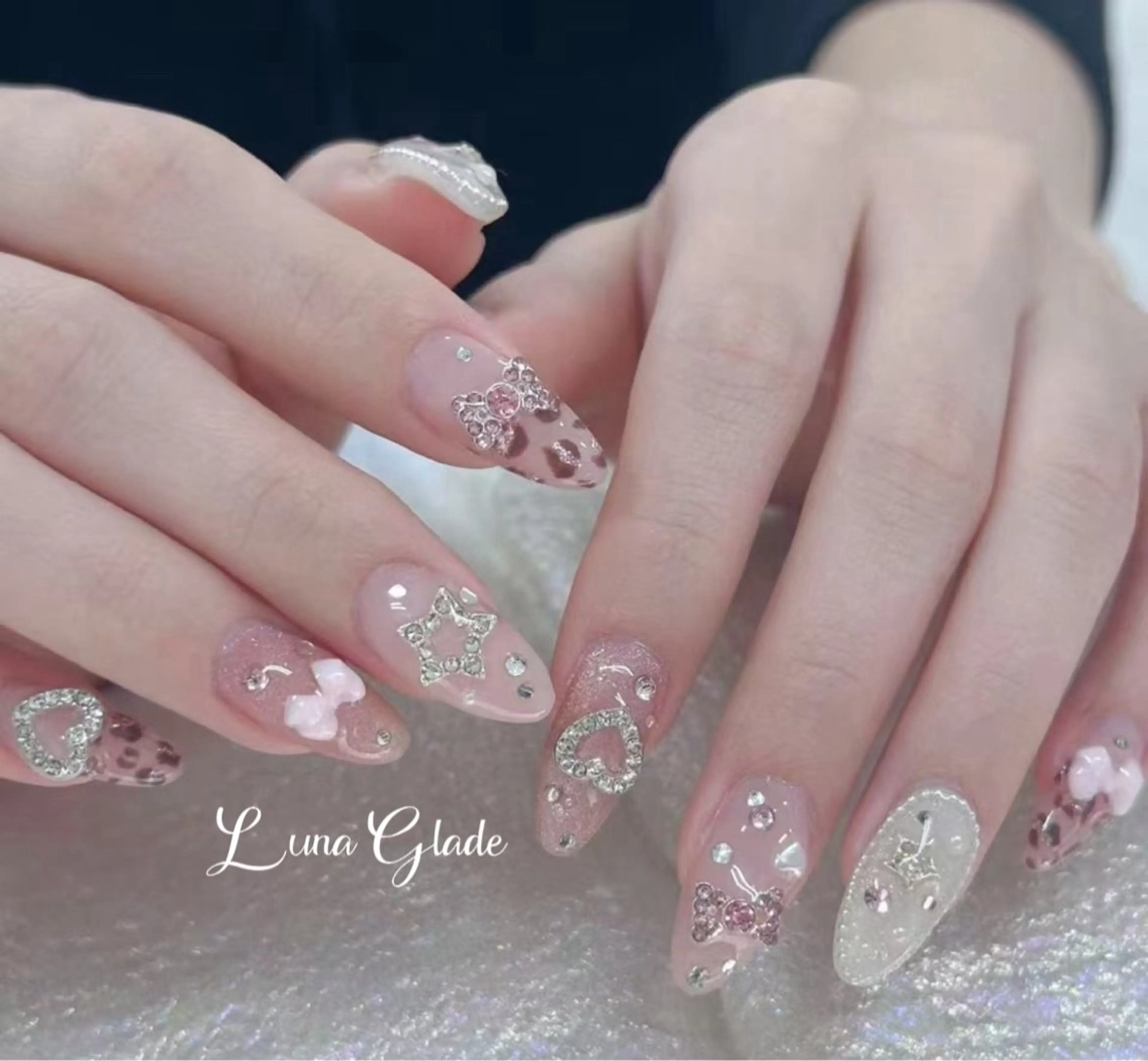 ネイル ハンドネイル Luna Glade Nail Salon所属・Luna Gladeのネイルデザイン
