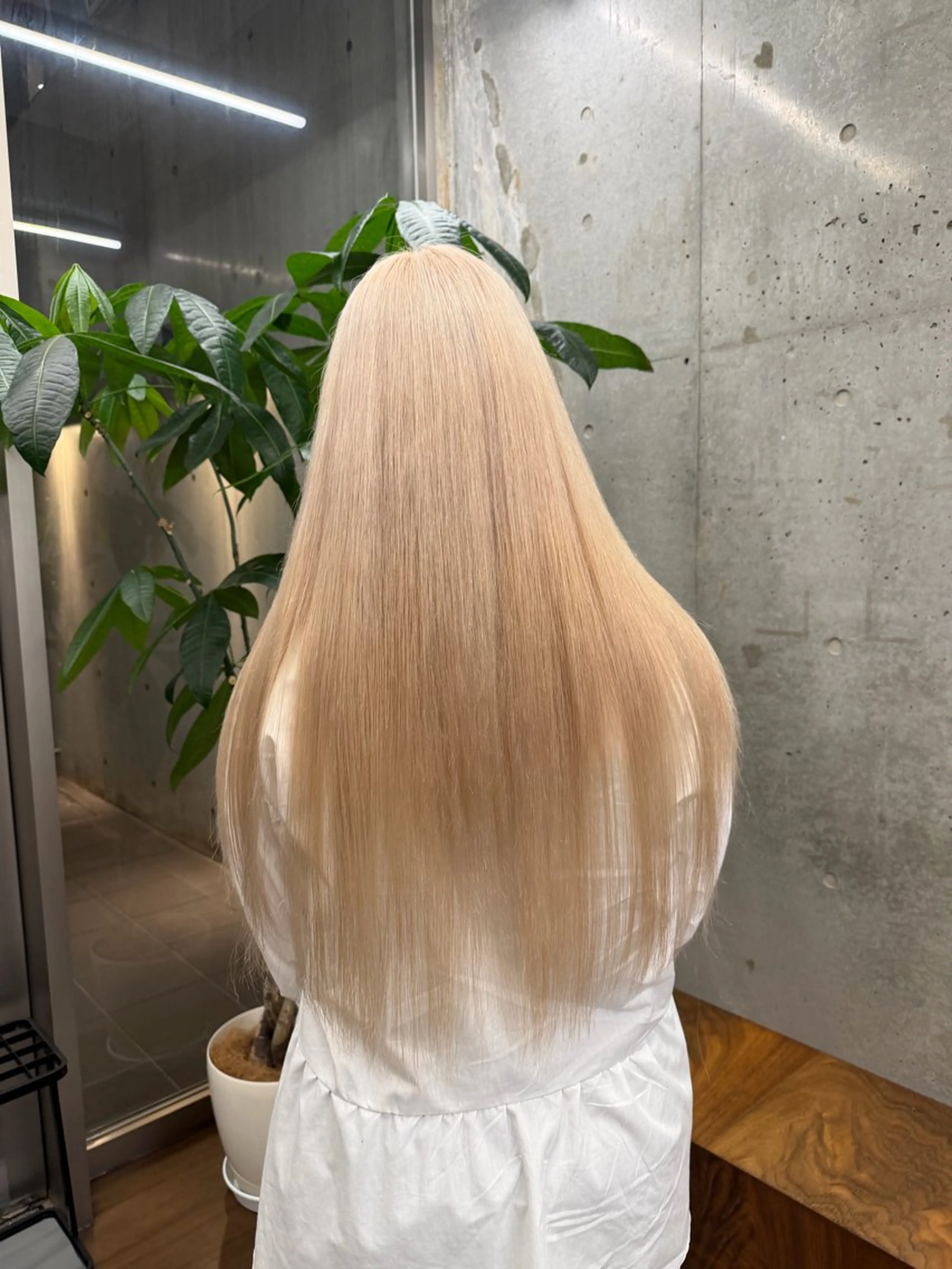 ロング ヘアカラー トリートメント ハイトーン×デザイン 似合わせ/Yoheiのヘアスタイル