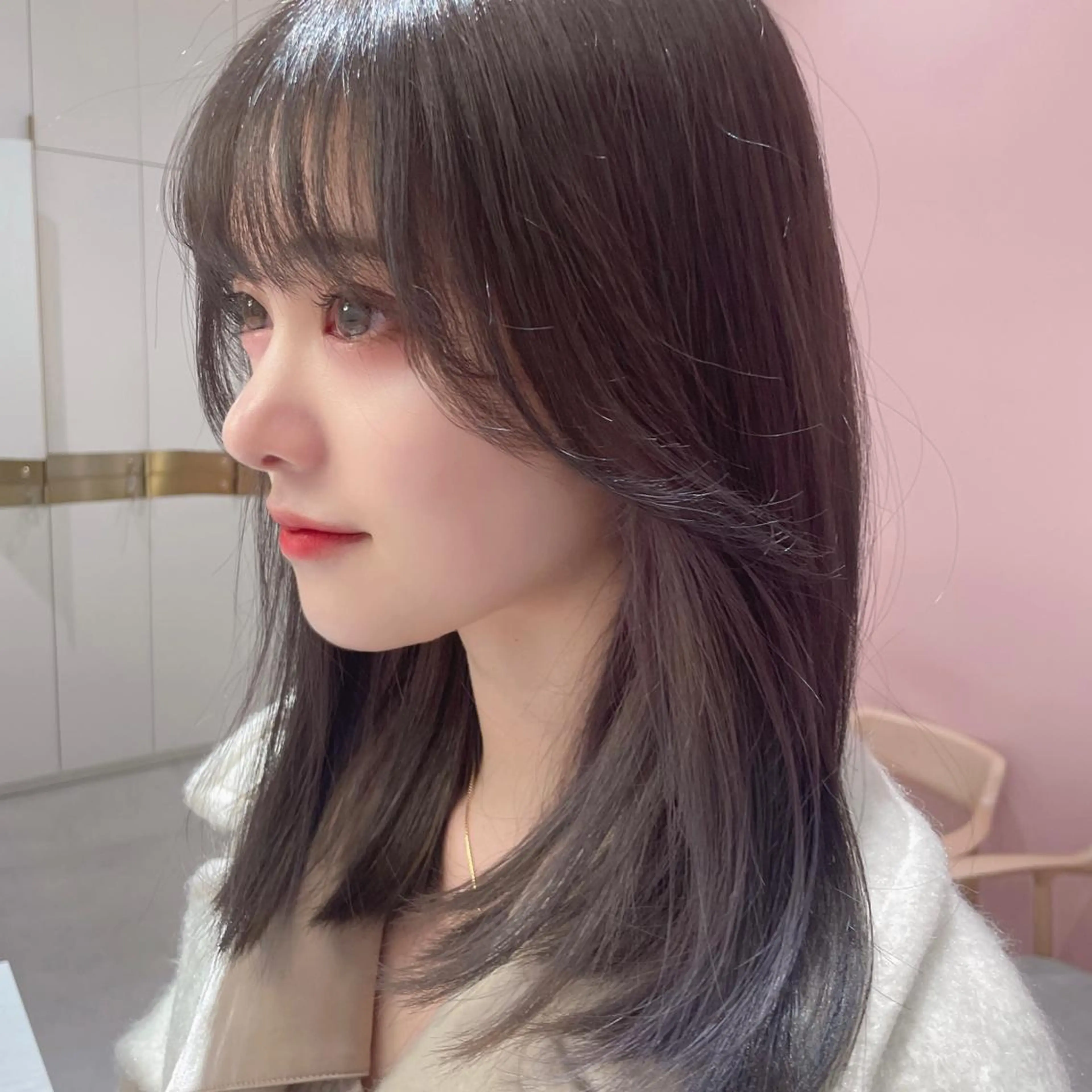 ミディアム ヘアカラー トリートメント Toiro所属・🤎小顔レイヤー /ベージュ🤎友香のヘアスタイル