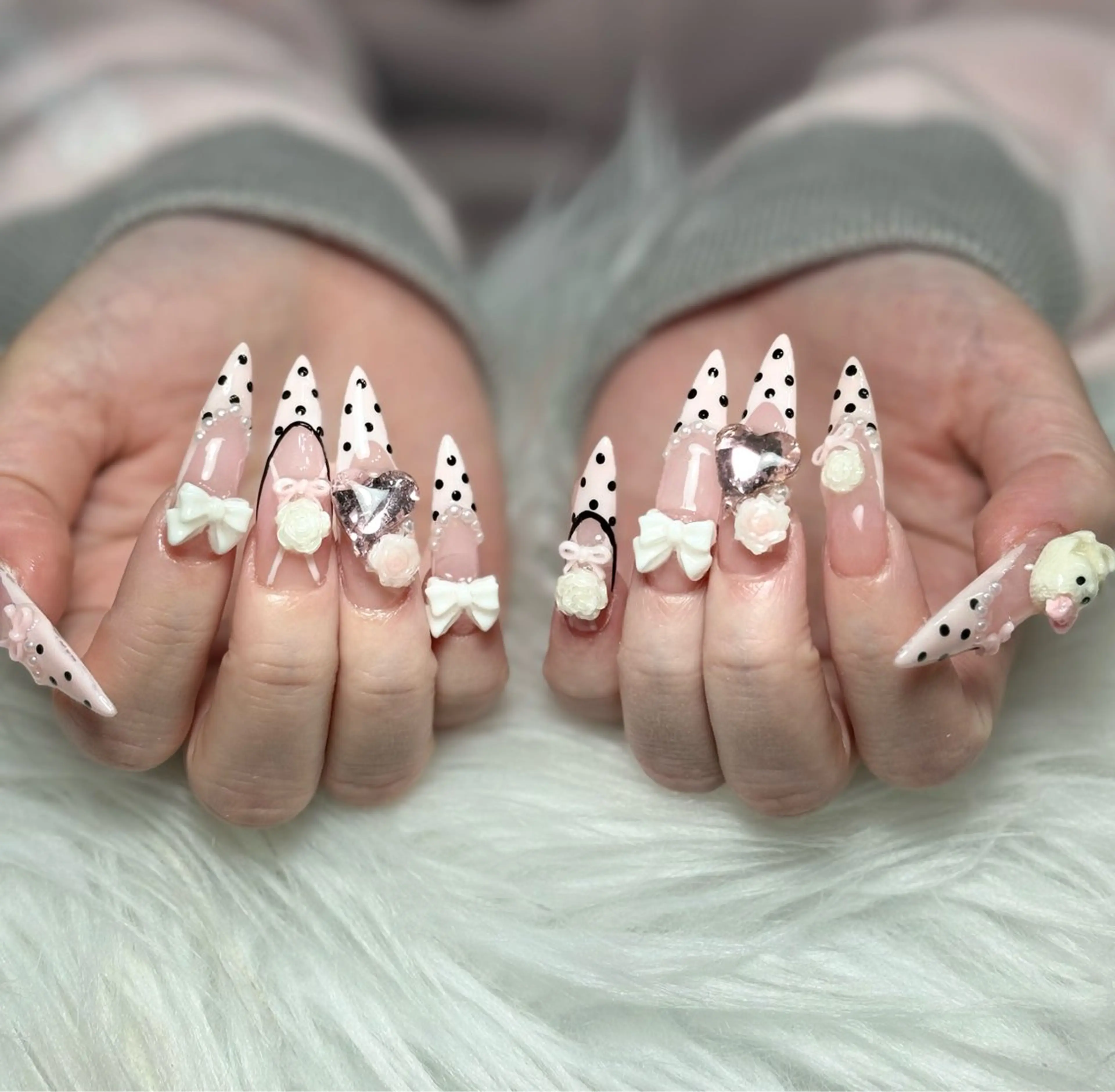 ネイル アートネイル 長さ出し ジェルネイル マグネットネイル ニュアンスネイル なな_ CloudyChanのネイルデザイン