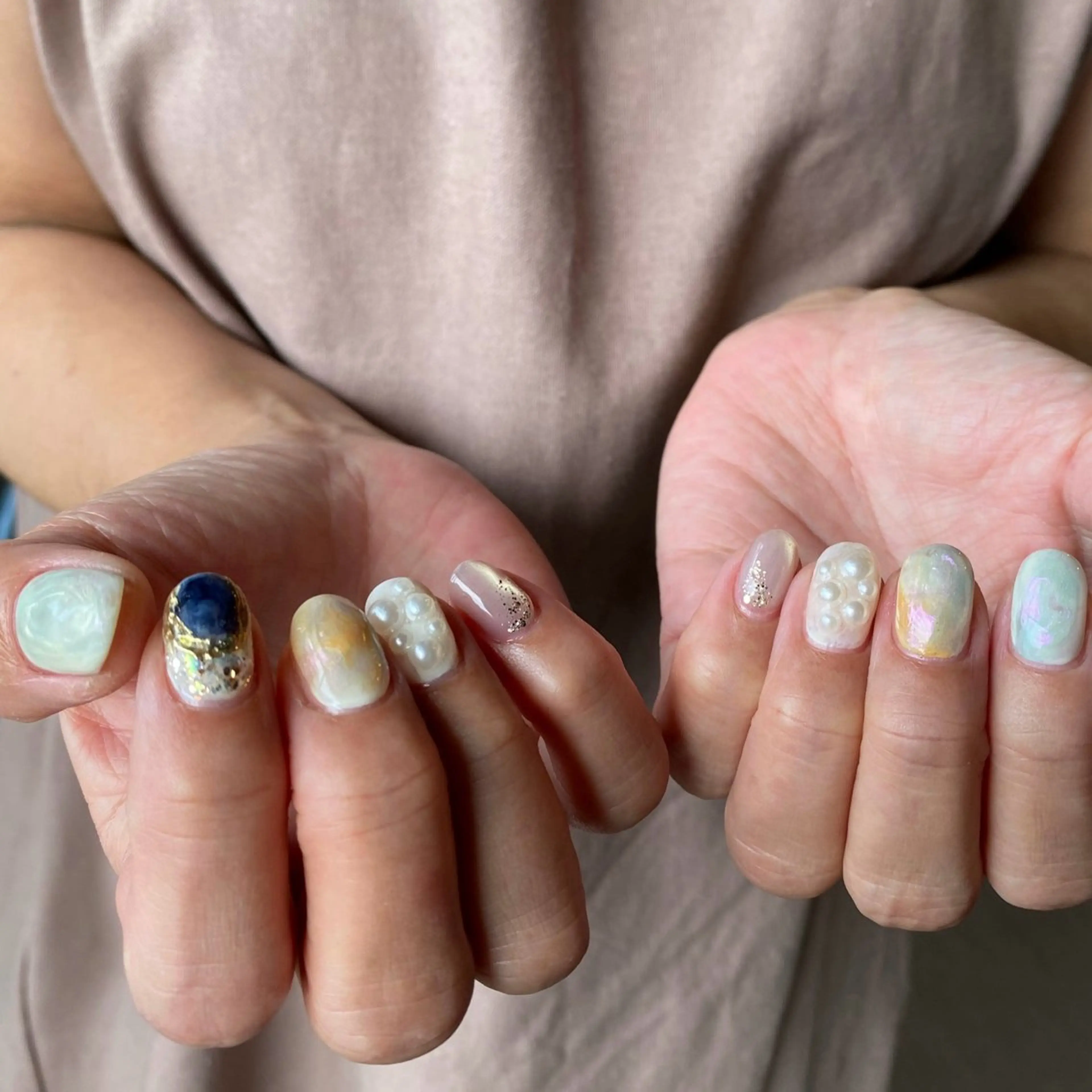 ネイル ニュアンスネイル 夏ネイル ハンドネイル amuse 手書きニュアンスのネイルデザイン