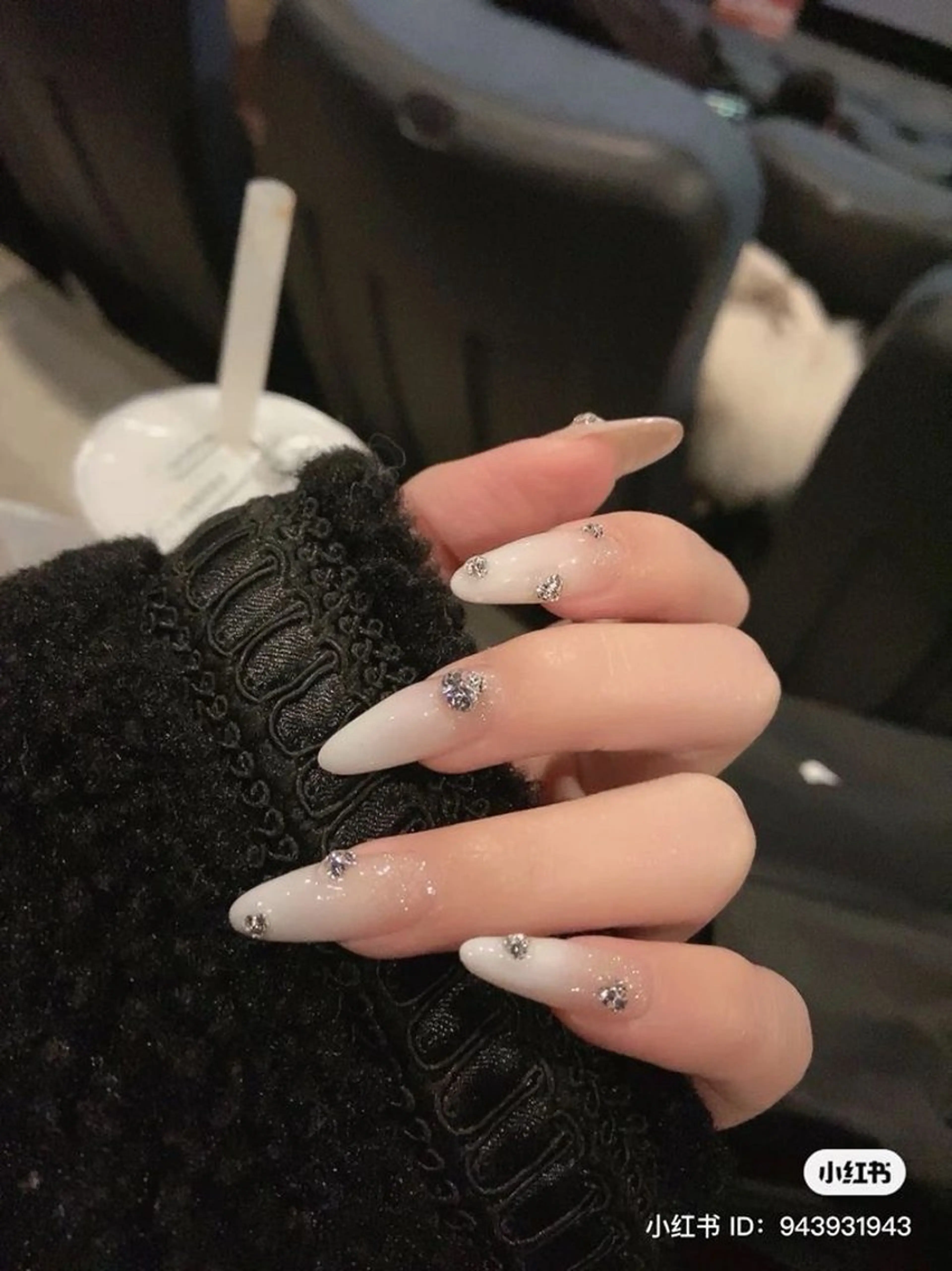 ネイル キラキラネイル 韓国ネイル シンプルネイル ワンホンネイル ハンドネイル MEI Nailのネイルデザイン