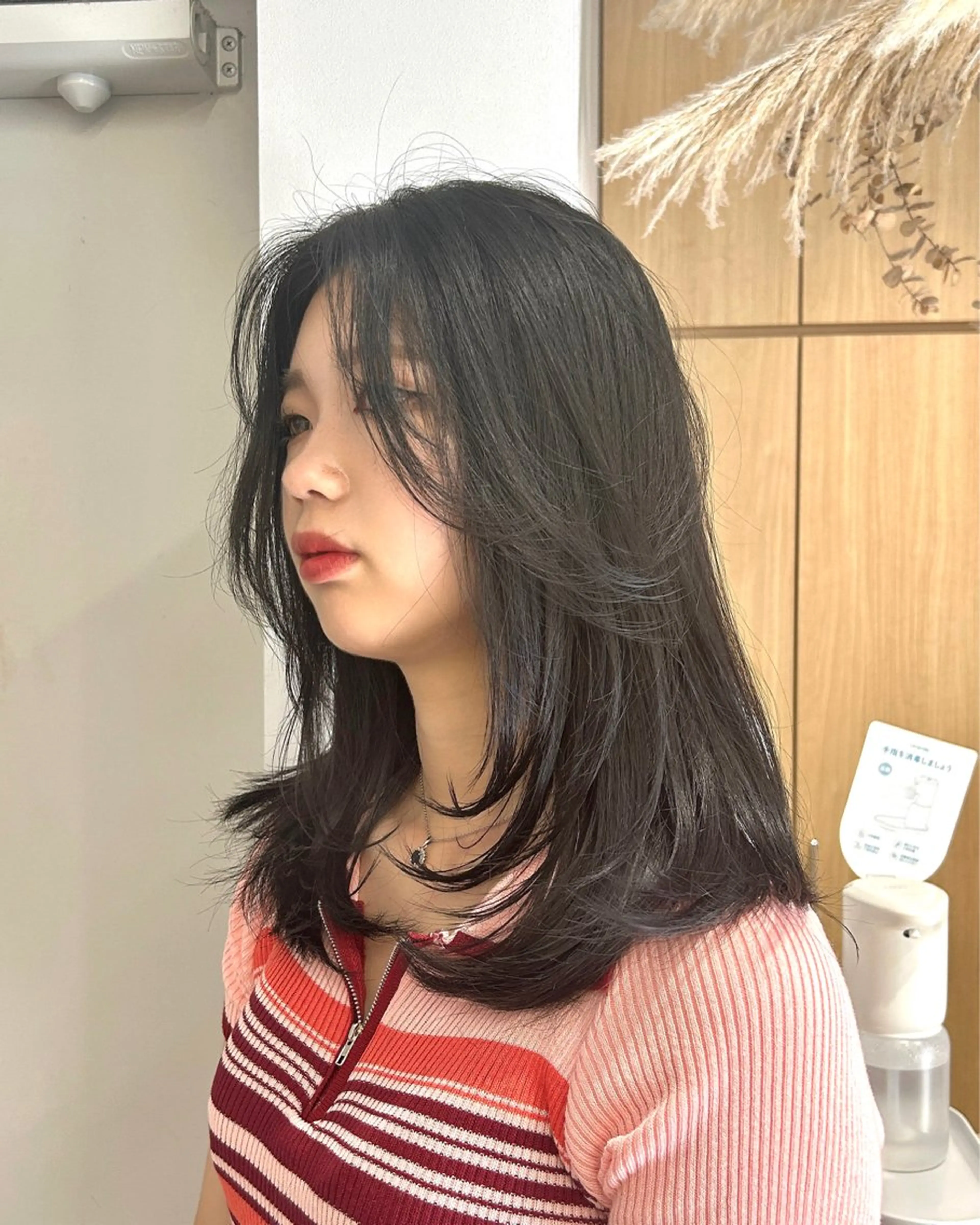 セミロング カラー ブリーチ 透明感カラー インナーカラー ブリーチなしカラー 伸ばしかけ Lien by kiitos所属・韓国ヘア×レイヤー カット/上田丈也のヘアスタイル