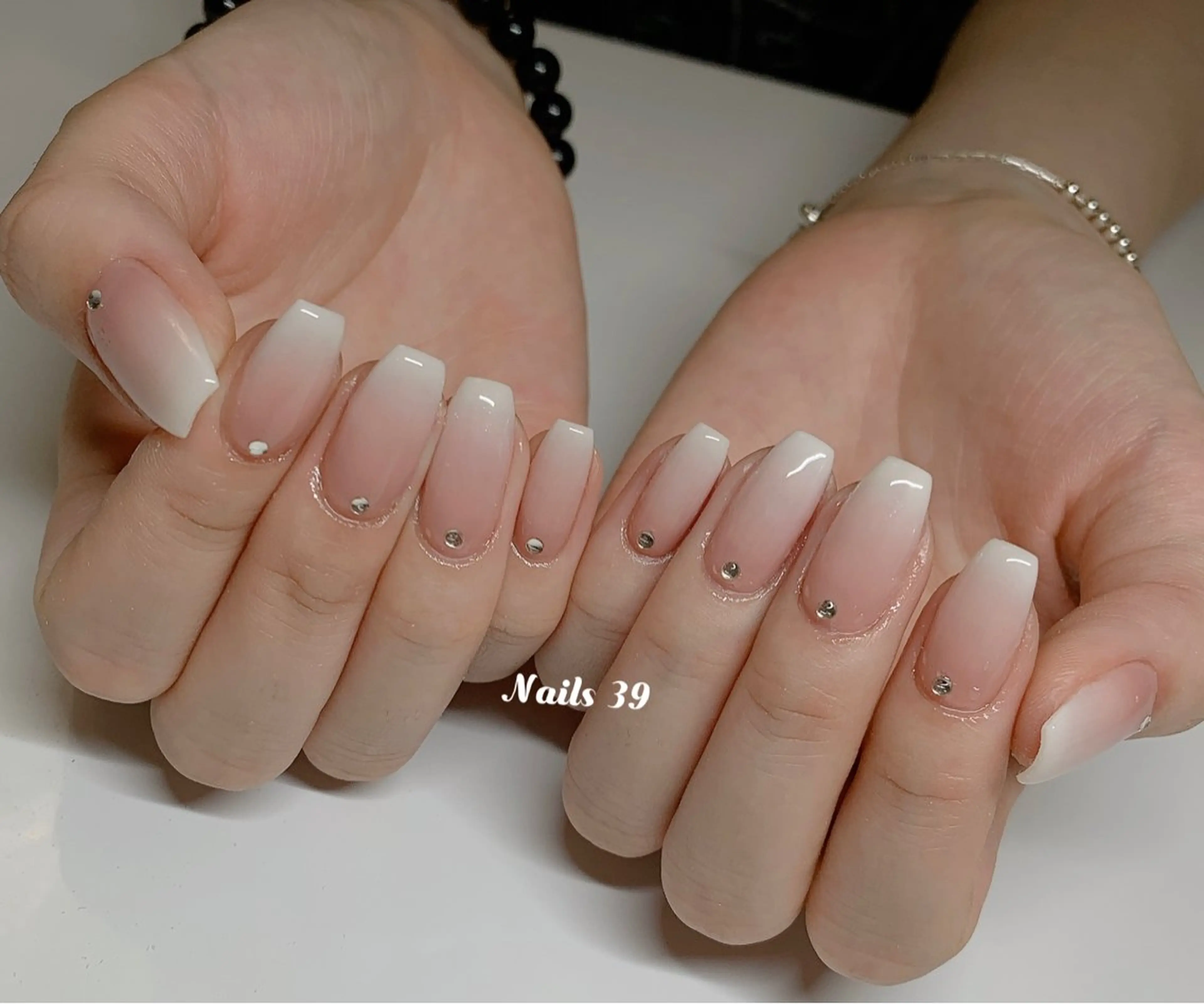 【初回オフ無料】 【ハンド】カラーグラデーション💖✨の写真