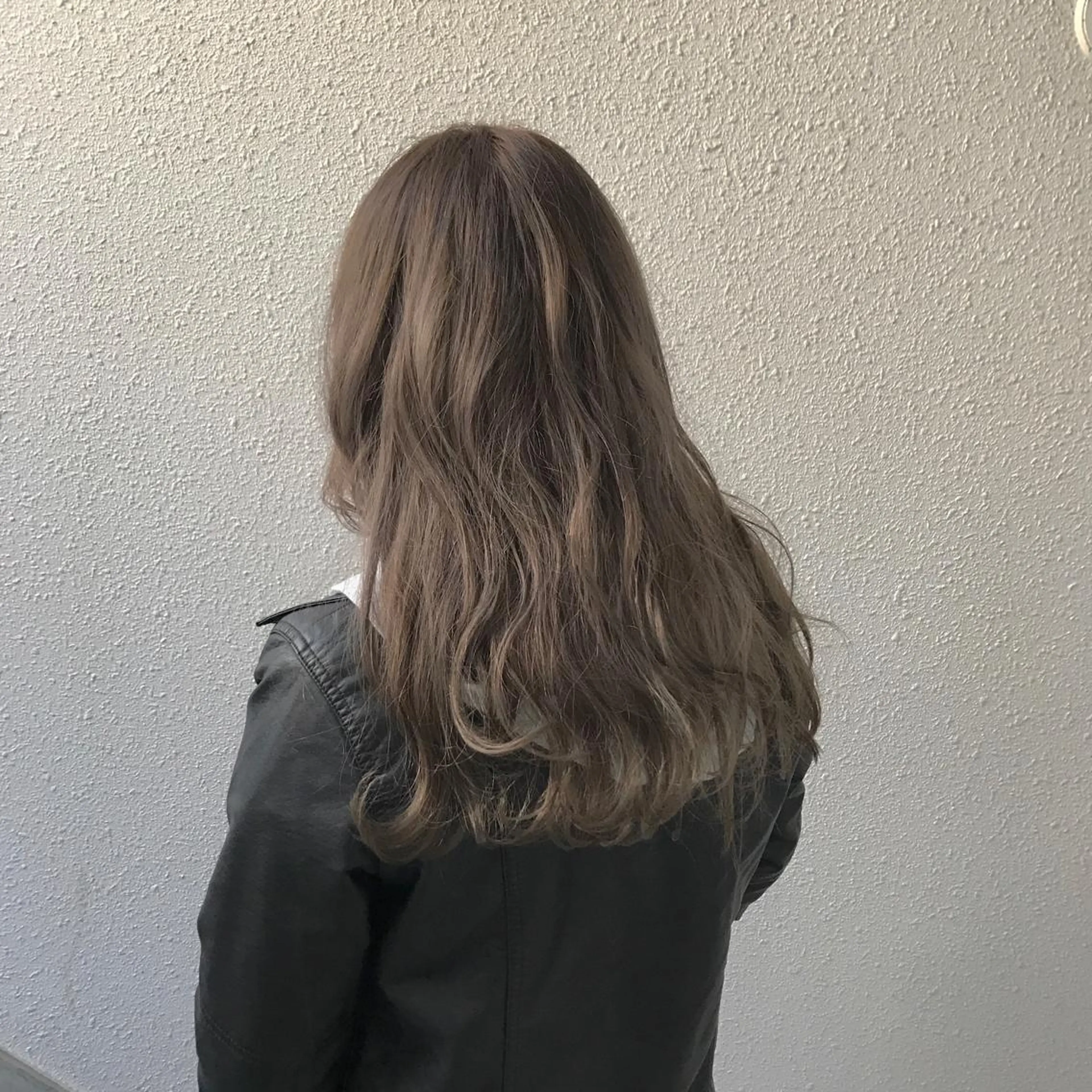 セミロング カラー インナーカラー/天神 ブリーチ/吉田のヘアスタイル