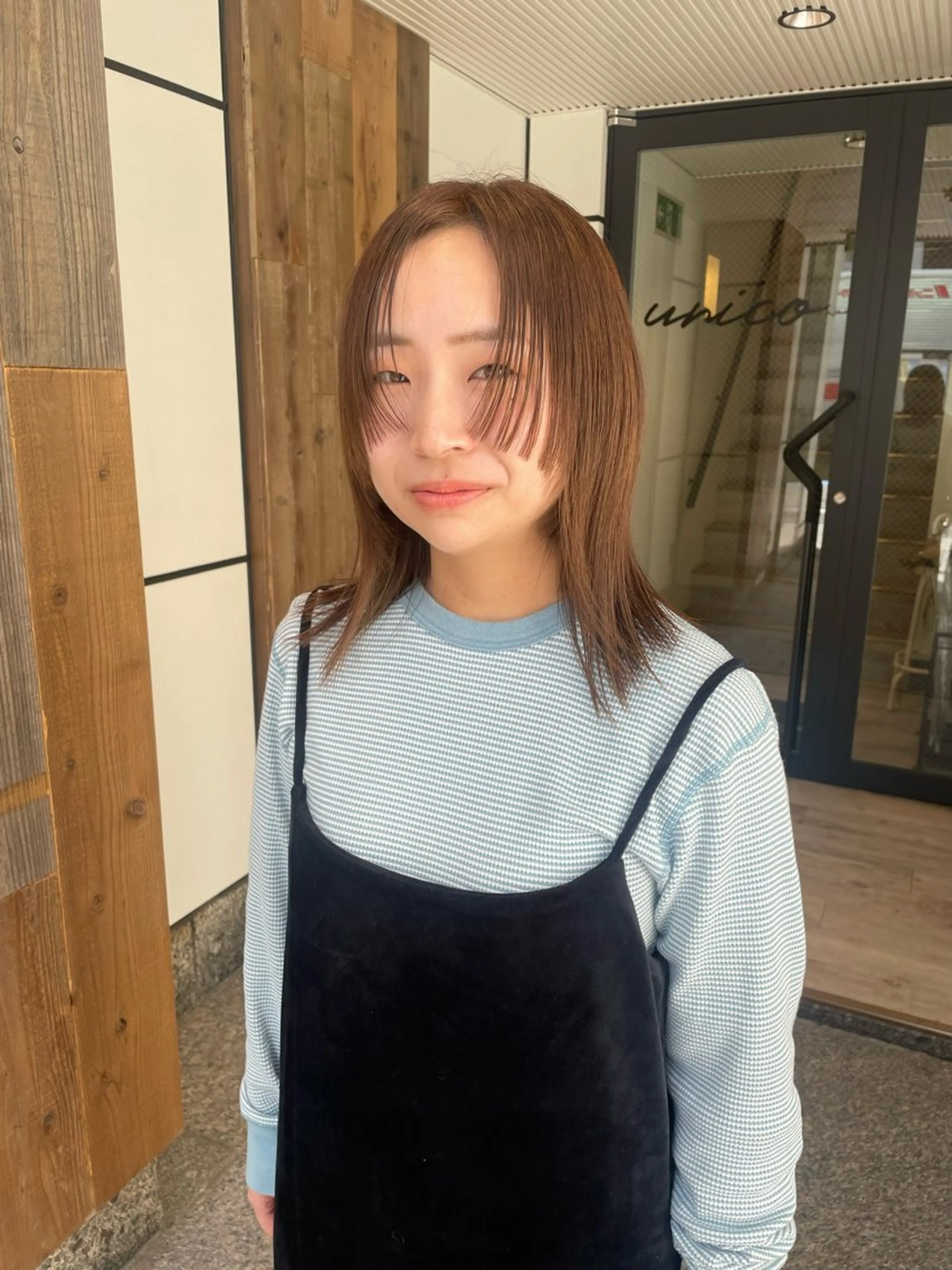 ミディアム カラー 顔周りカット 似合わせカット 渋谷 留菜のヘアスタイル