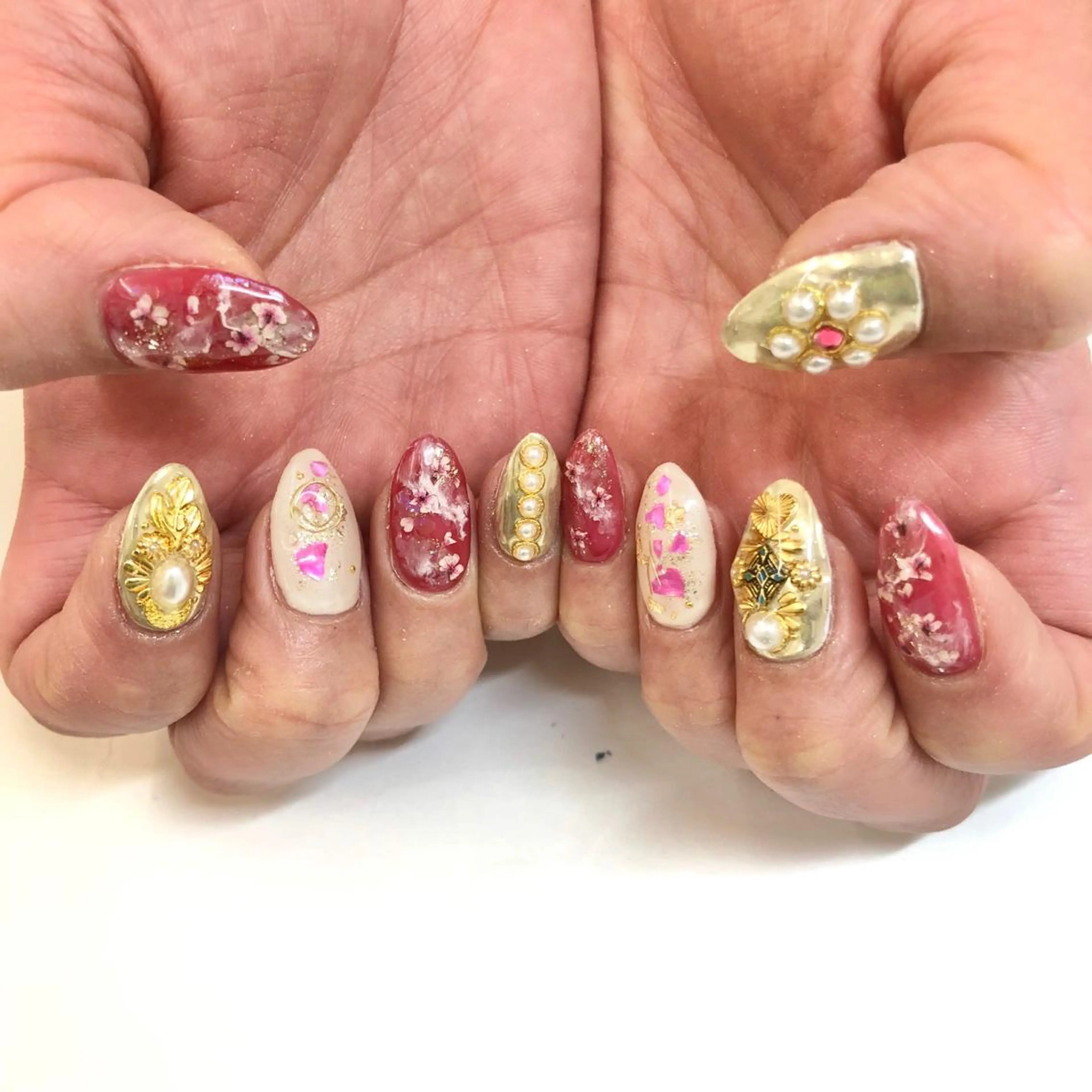 ネイル ゴージャス 春ネイル 🎀AYAKO 🎀中韓ネイルのネイルデザイン