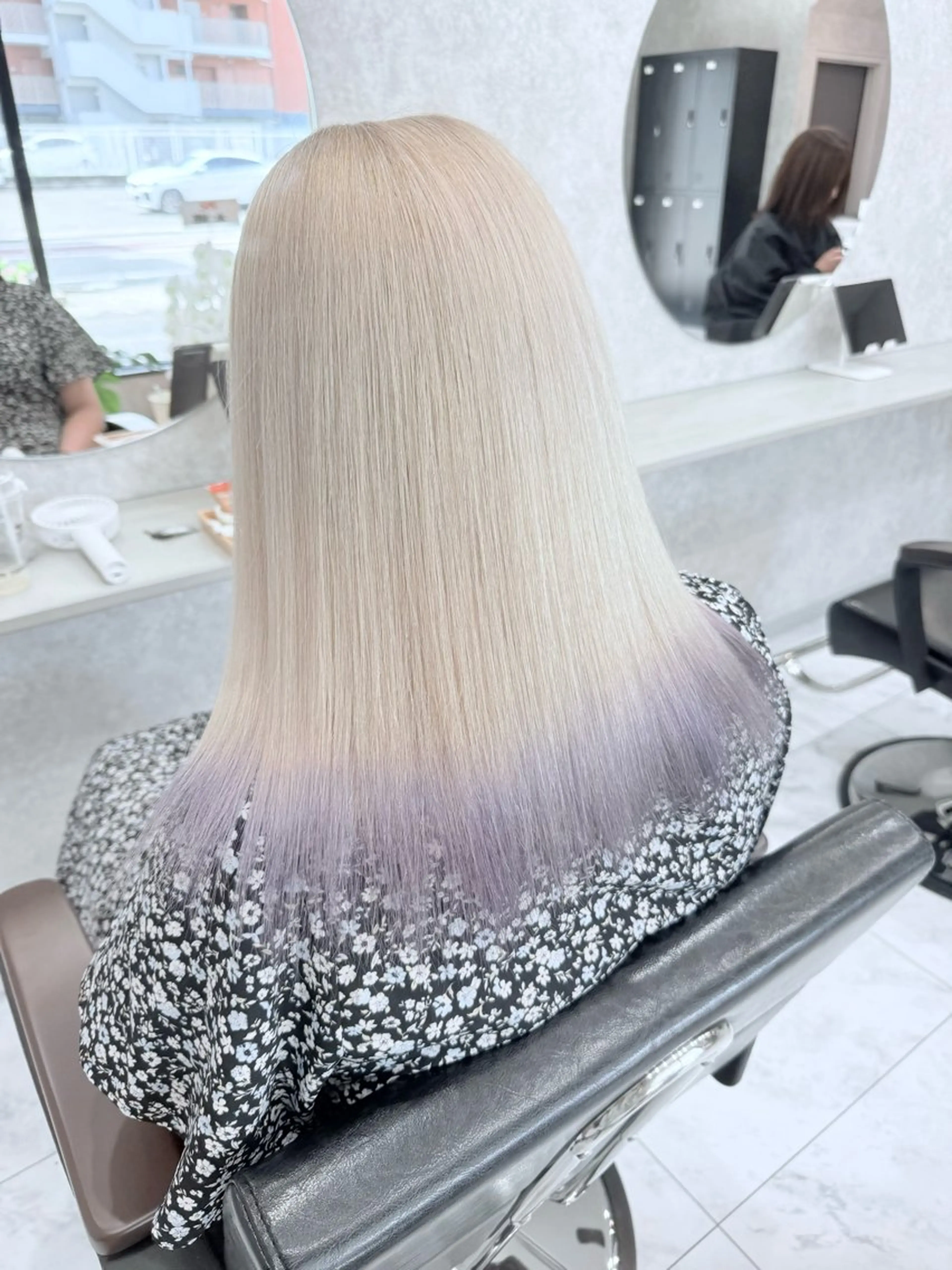 ミディアム カラー ブリーチ ケアブリーチ デザインカラー ダブルカラー ハイトーンカラー ヘアカラー 🌈派手髪ハイトーン 🌈鈴木亮太🌈のヘアスタイル