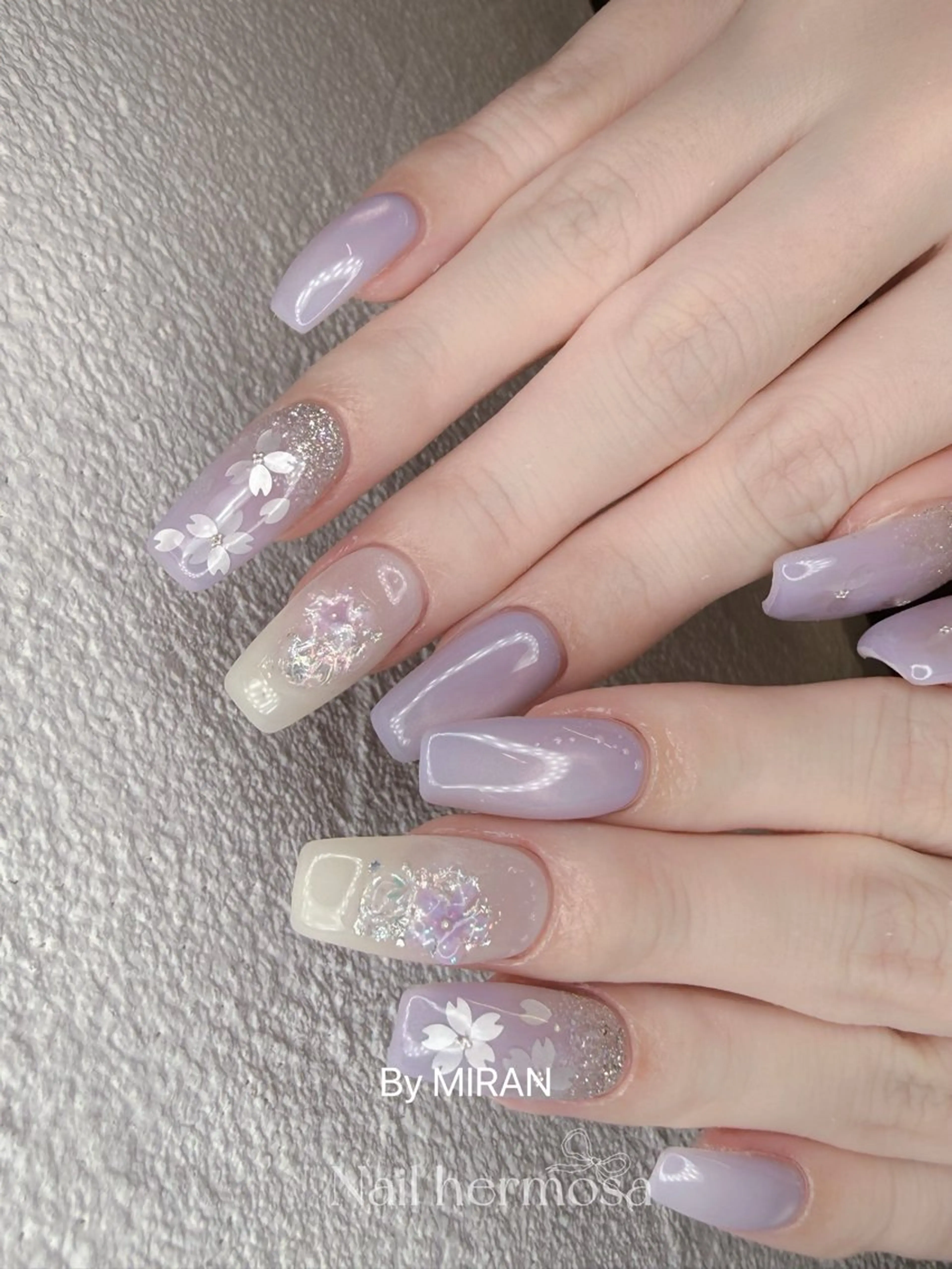 ネイル フラッシュネイル フットネイル フレンチネイル ジェルネイル ガラスフレンチ ハンドネイル ネイル エルモサのネイルデザイン