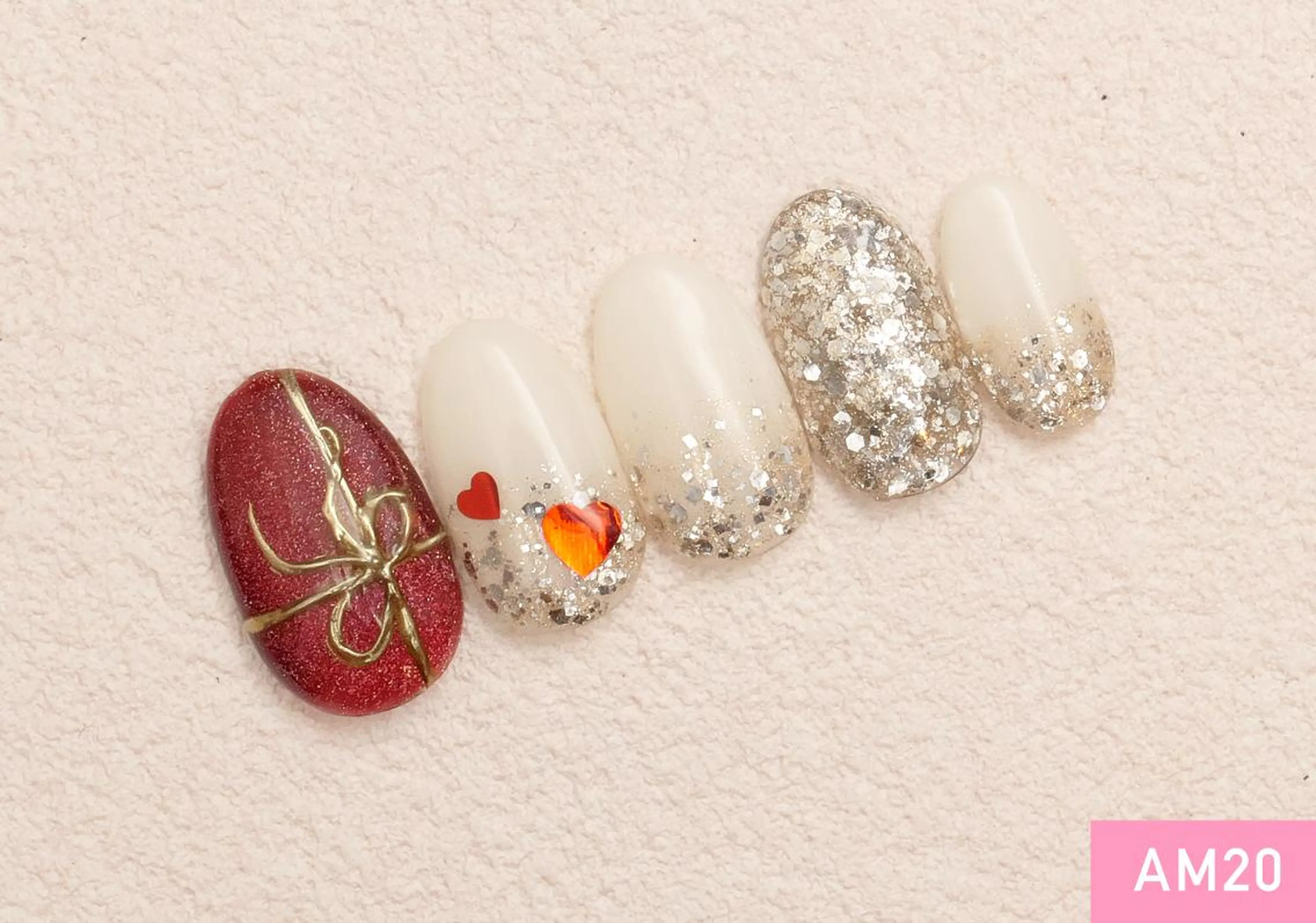 ネイル ゴールド 新橋🫧 Nailのネイルデザイン