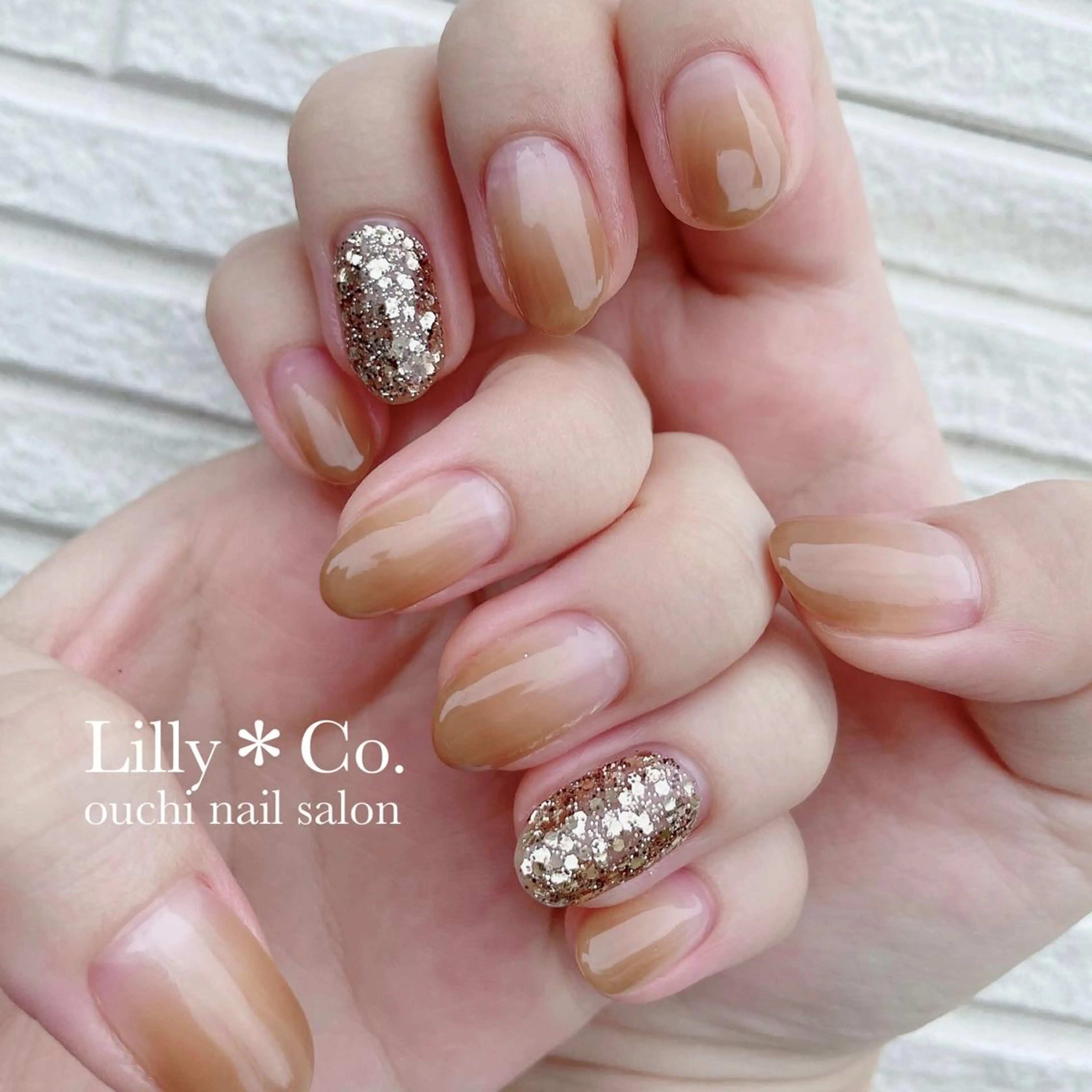 ネイル グラデーション ラメ(グリッター) ハンドネイル ハンドケア Lilly Co.のネイルデザイン